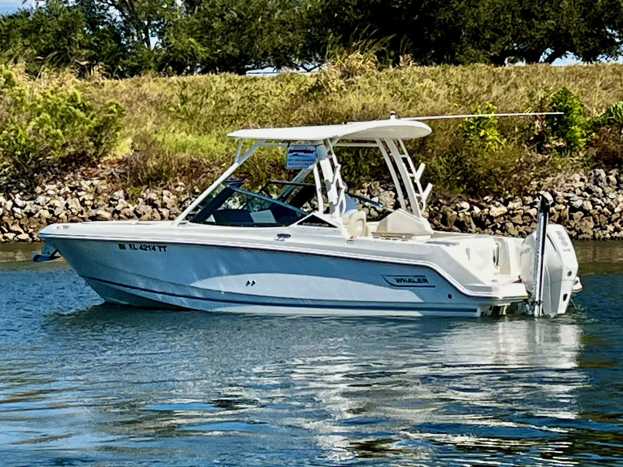 2024 Boston Whaler 240 VANTAGE Image Thumbnail #3