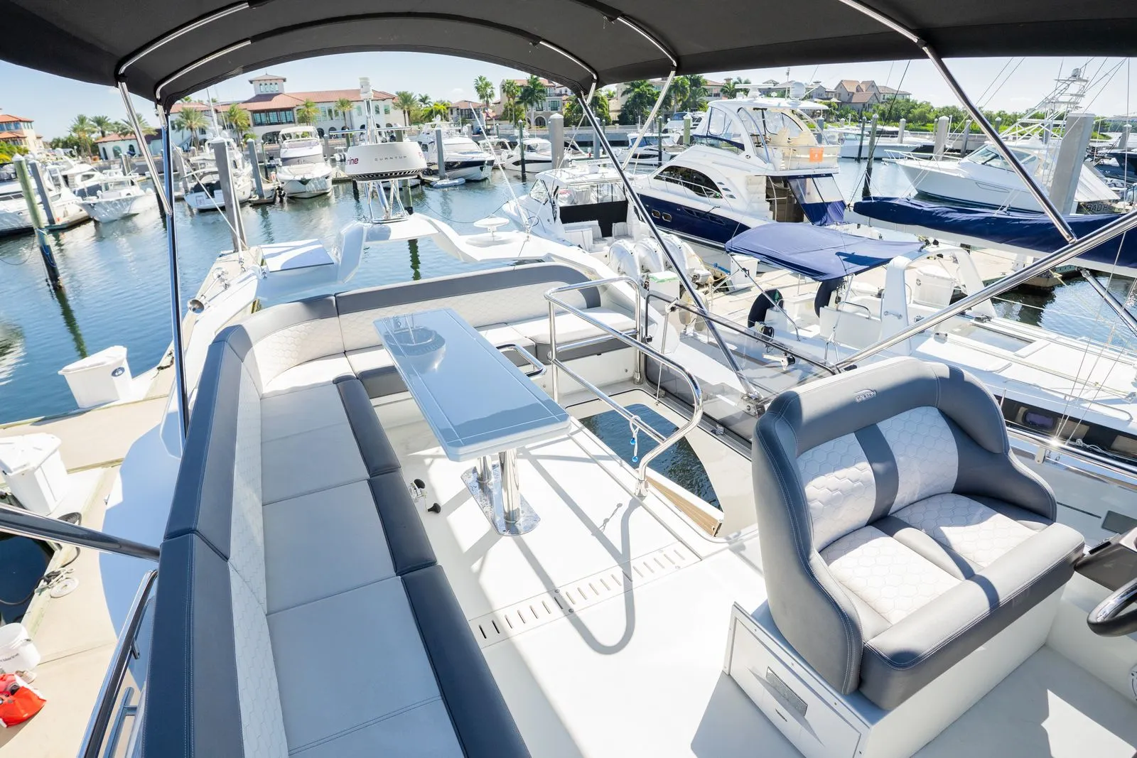 2025 Galeon 400 FLY Image Thumbnail #14