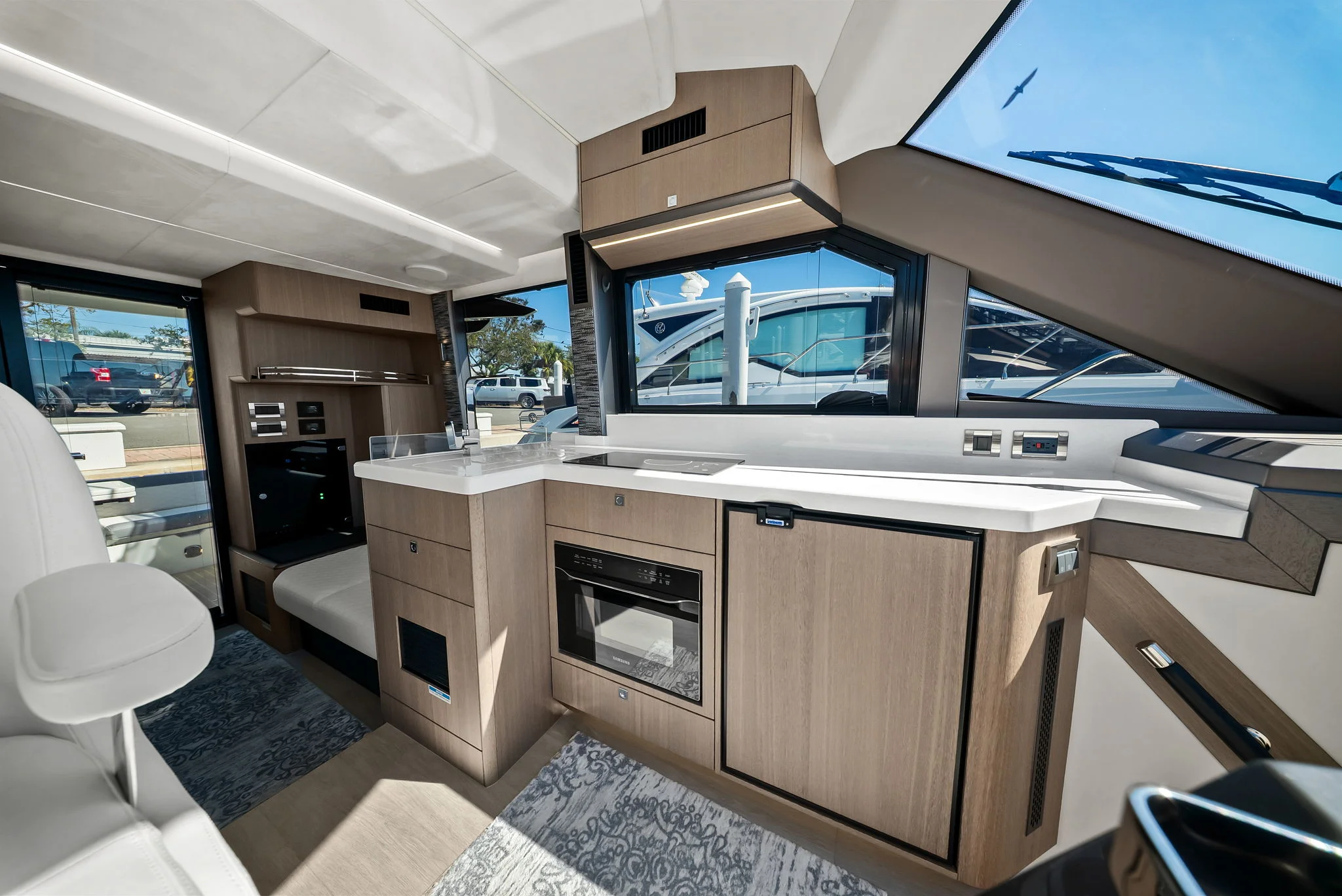 2025 Galeon 400 FLY Image Thumbnail #32