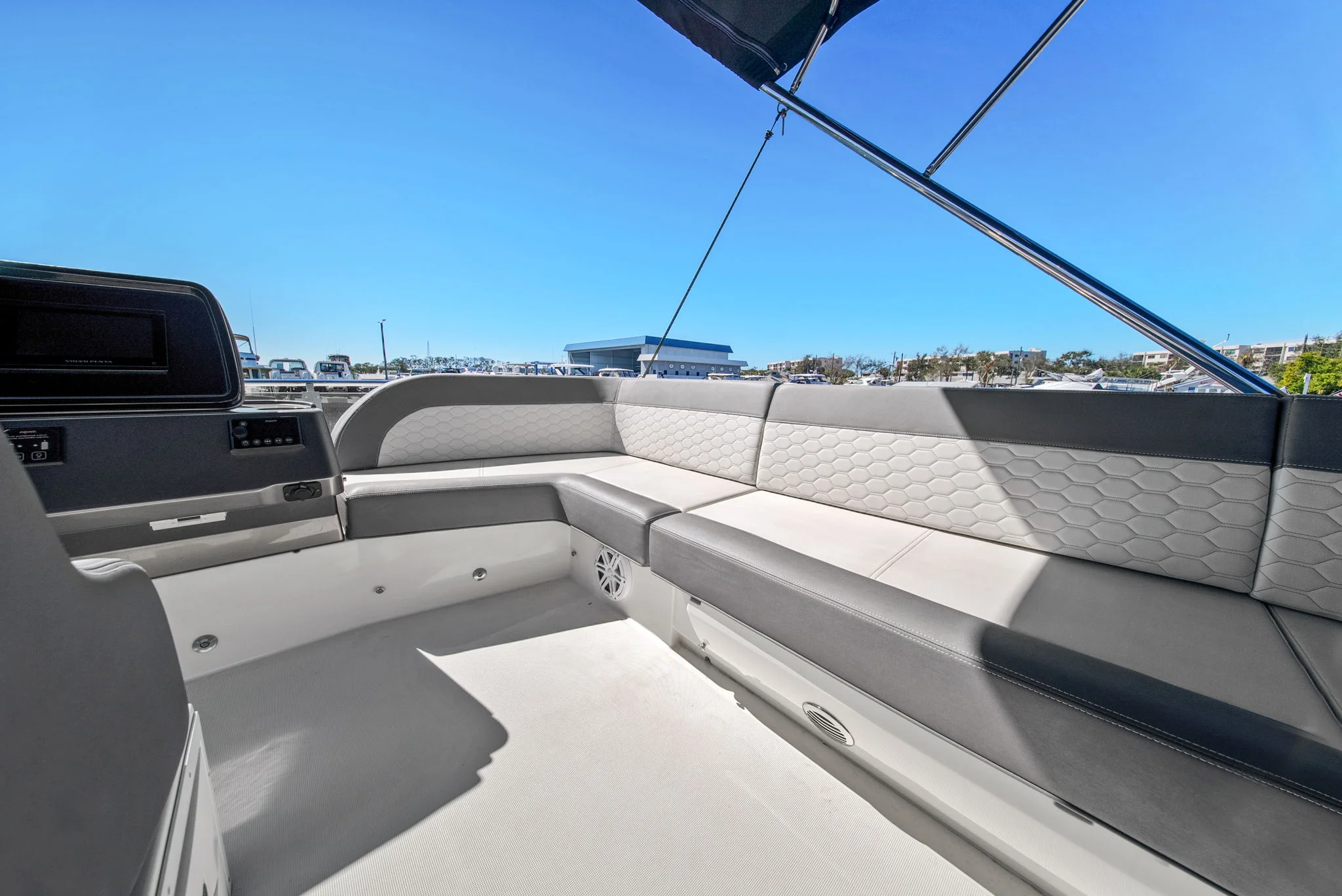 2025 Galeon 400 FLY Image Thumbnail #26