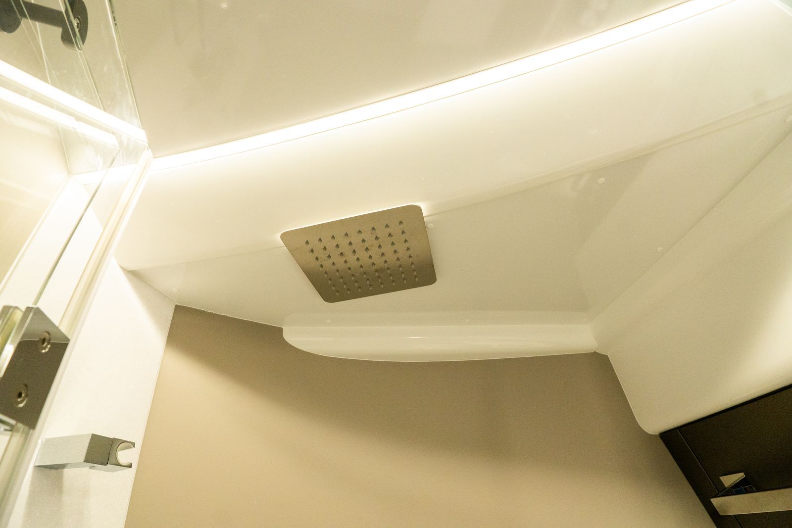 2025 Galeon 400 FLY Image Thumbnail #33