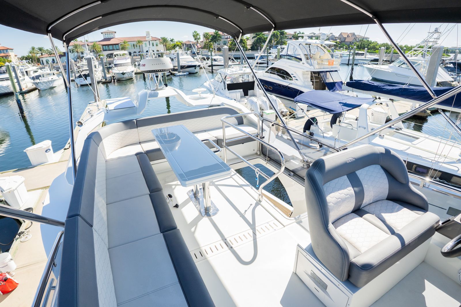 2025 Galeon 400 FLY Image Thumbnail #14