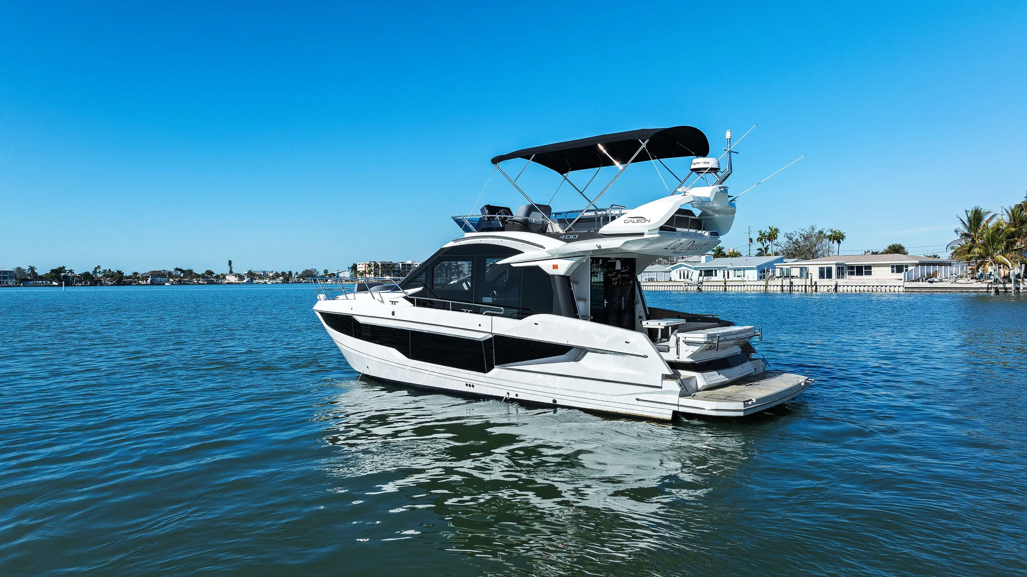 2025 Galeon 400 FLY Image Thumbnail #3