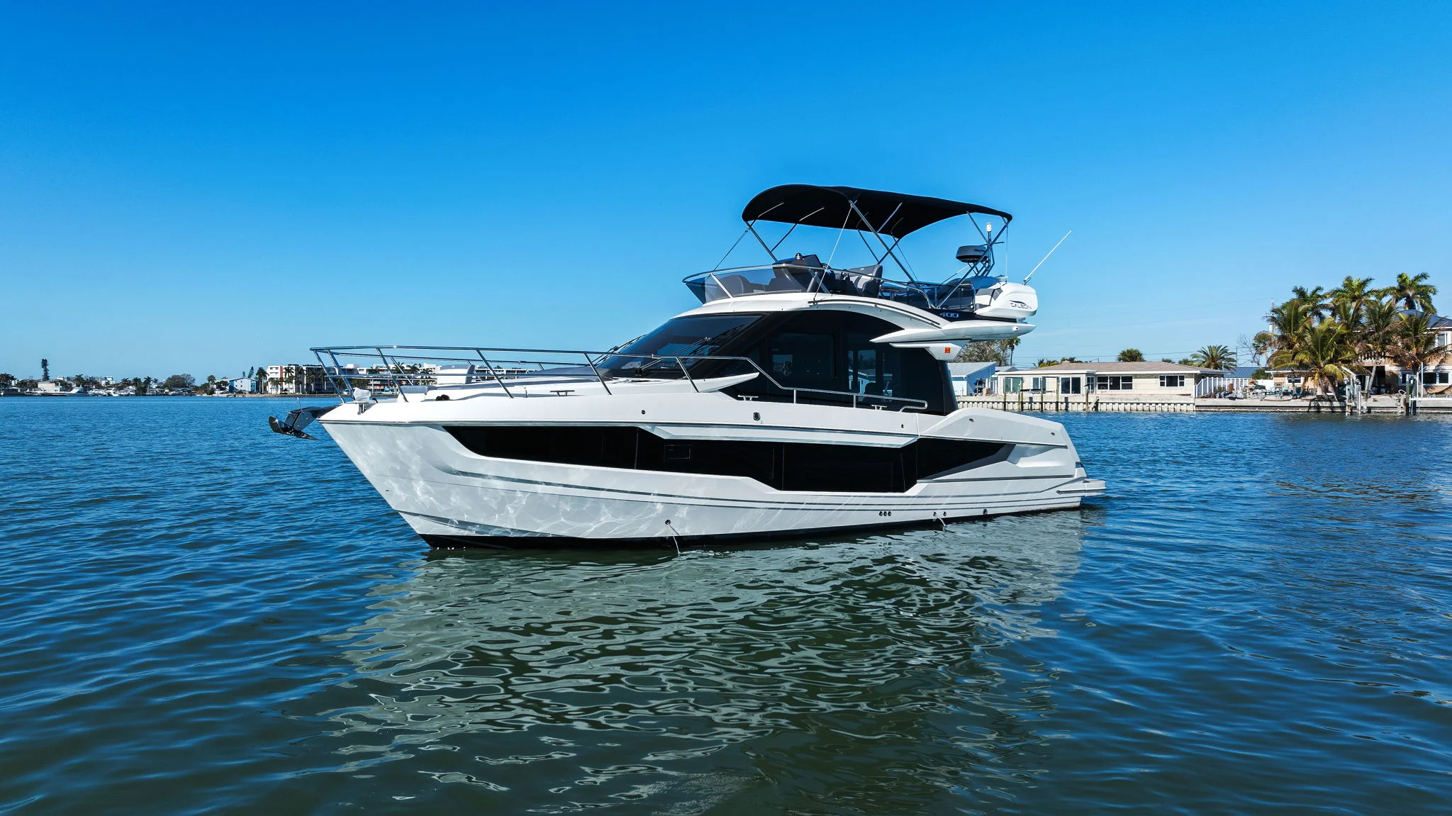 2025 Galeon 400 FLY Image Thumbnail #1