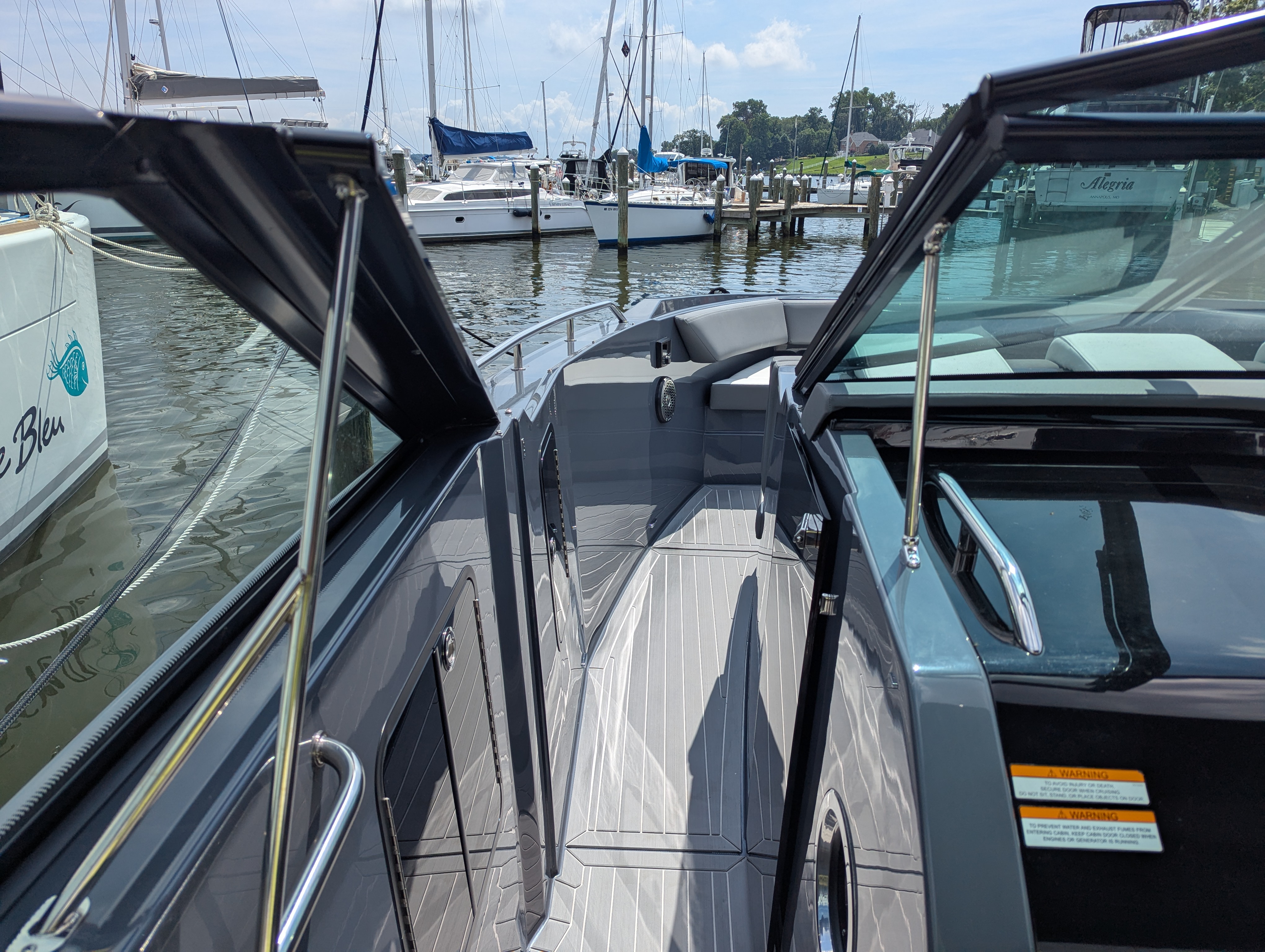 2024 Cruisers Yachts 38 GLS-OB Image Thumbnail #24