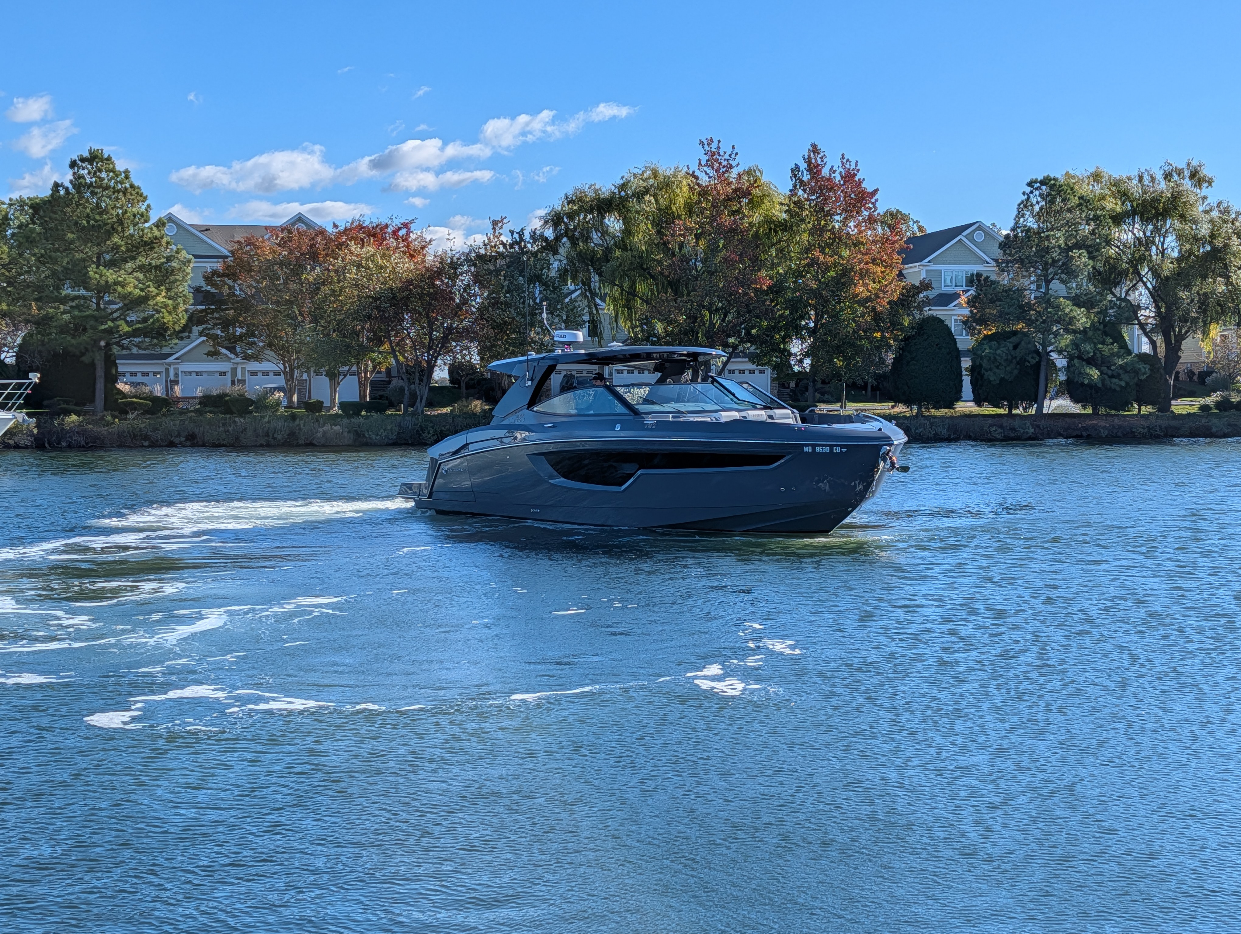 2024 Cruisers Yachts 38 GLS-OB Image Thumbnail #4