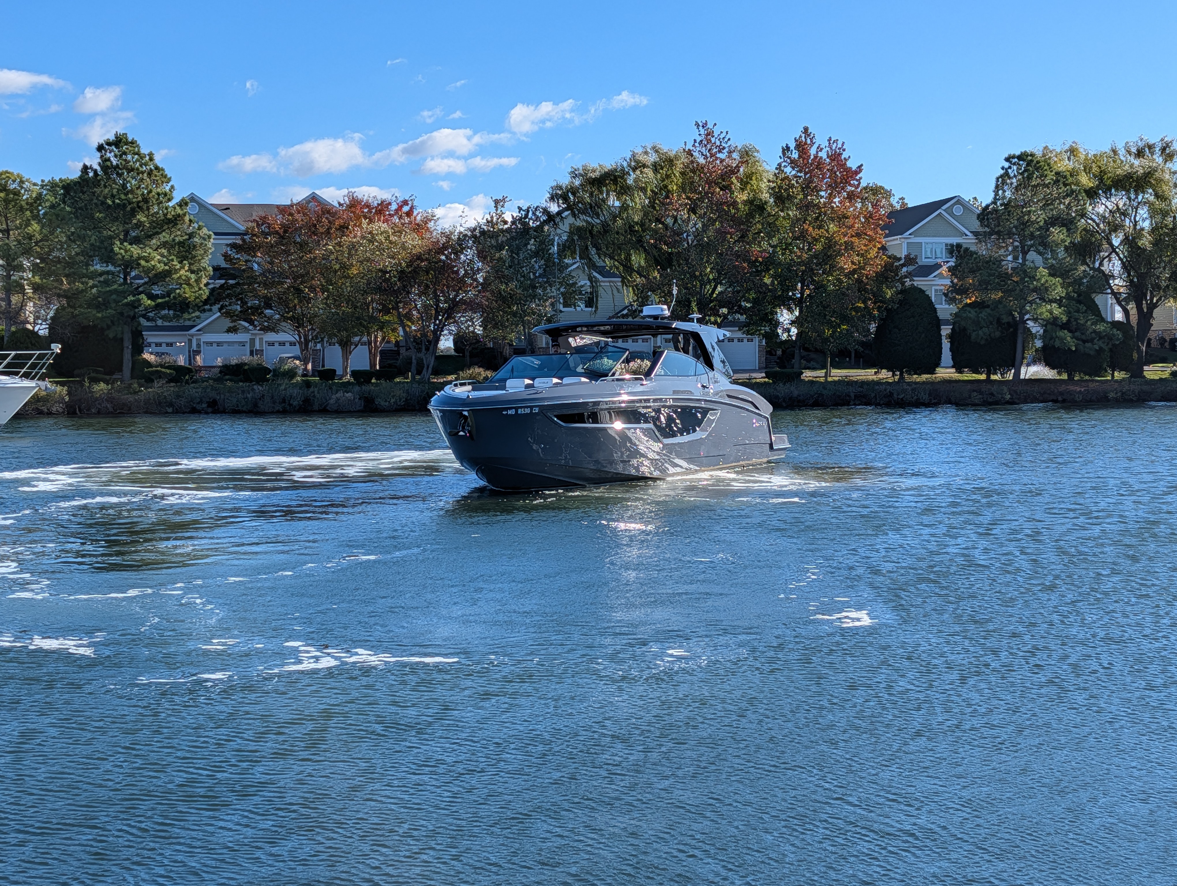 2024 Cruisers Yachts 38 GLS-OB Image Thumbnail #6