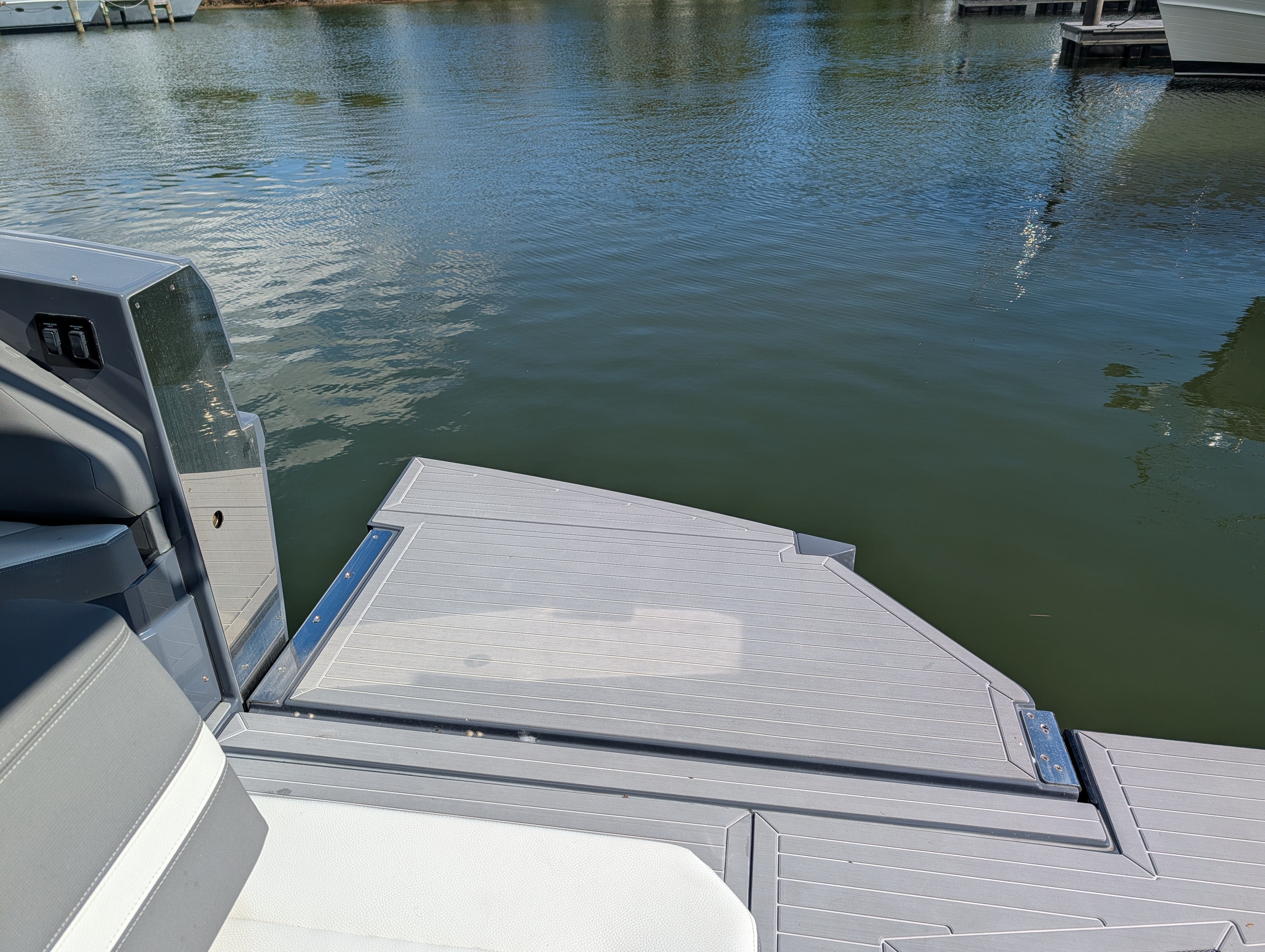 2024 Cruisers Yachts 38 GLS-OB Image Thumbnail #36