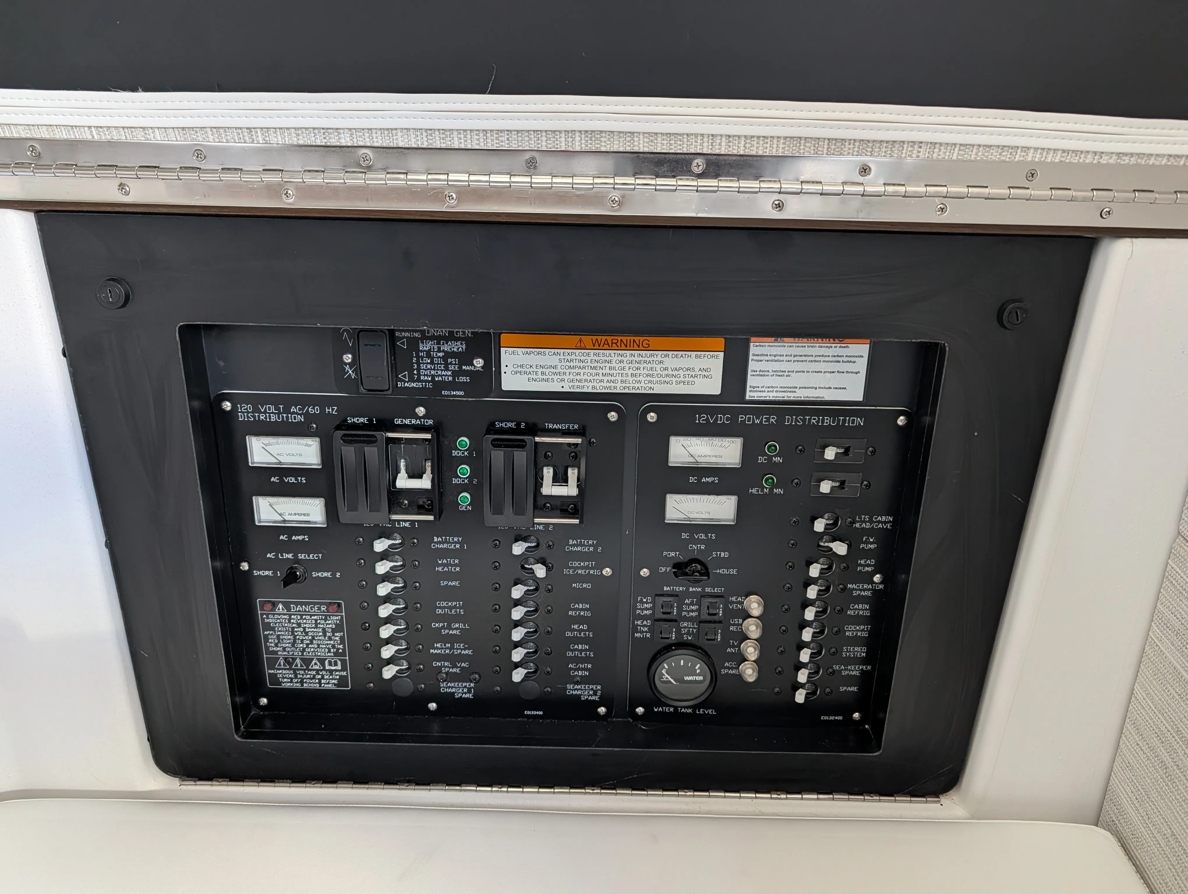 2024 Cruisers Yachts 38 GLS-OB Image Thumbnail #45