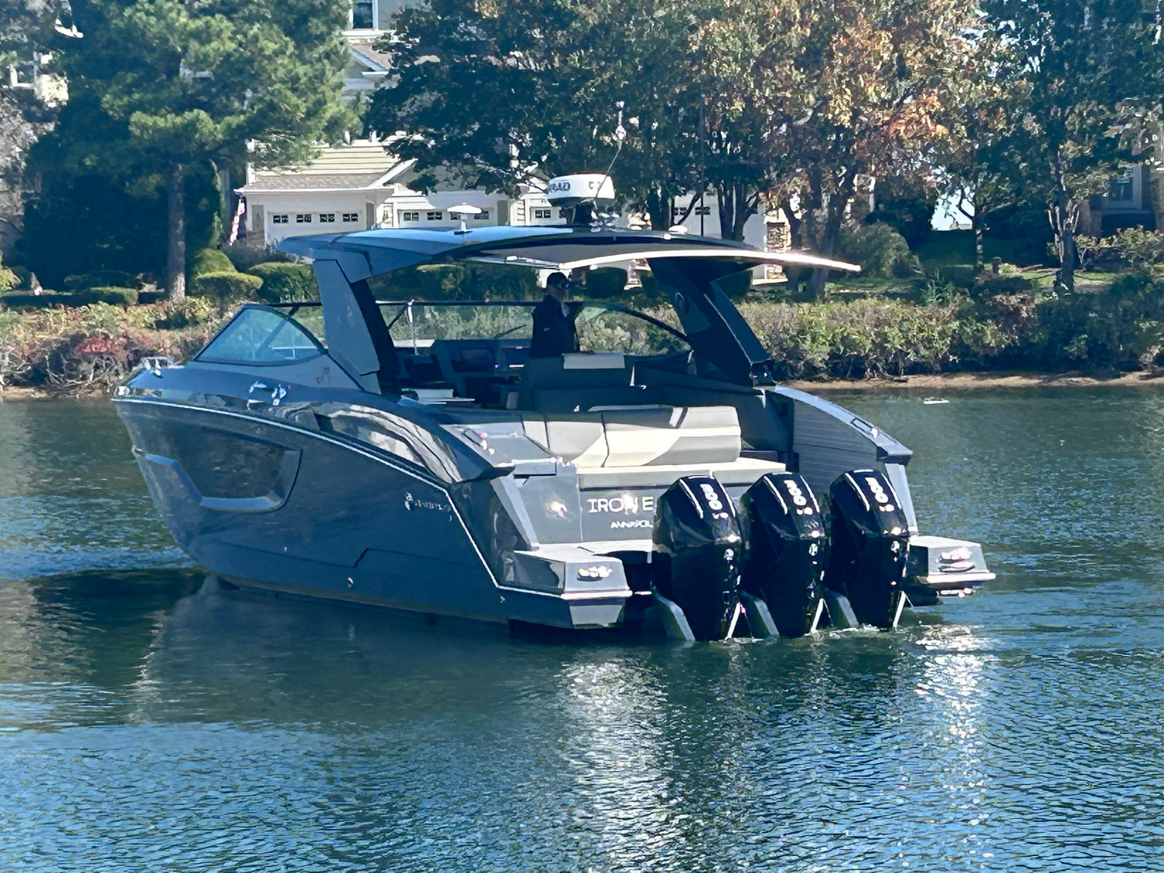 2024 Cruisers Yachts 38 GLS-OB Image Thumbnail #4