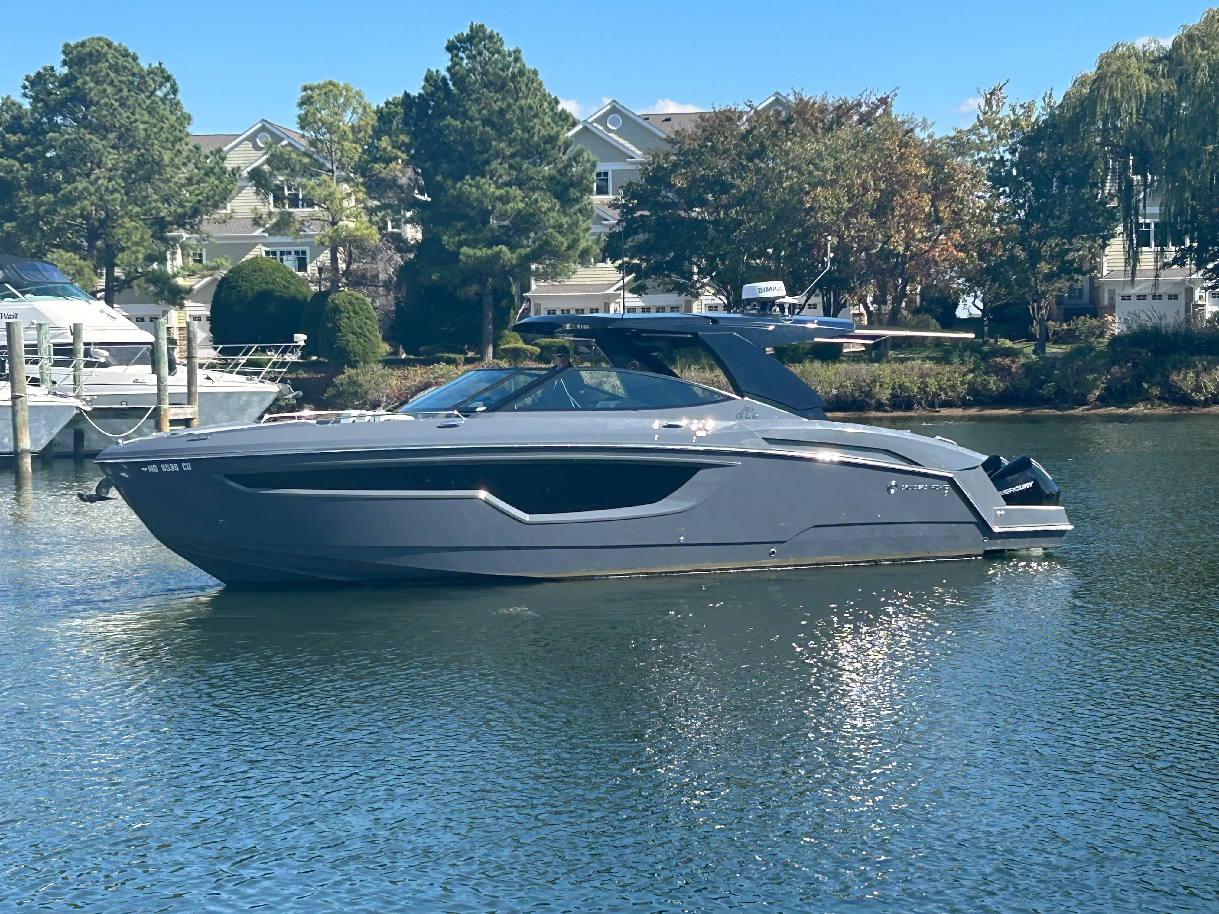 2024 Cruisers Yachts 38 GLS-OB Image Thumbnail #5