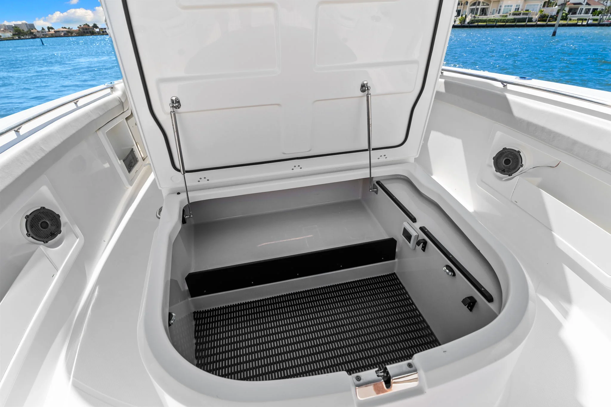 2020 Boston Whaler 380 OUTRAGE Image Thumbnail #43