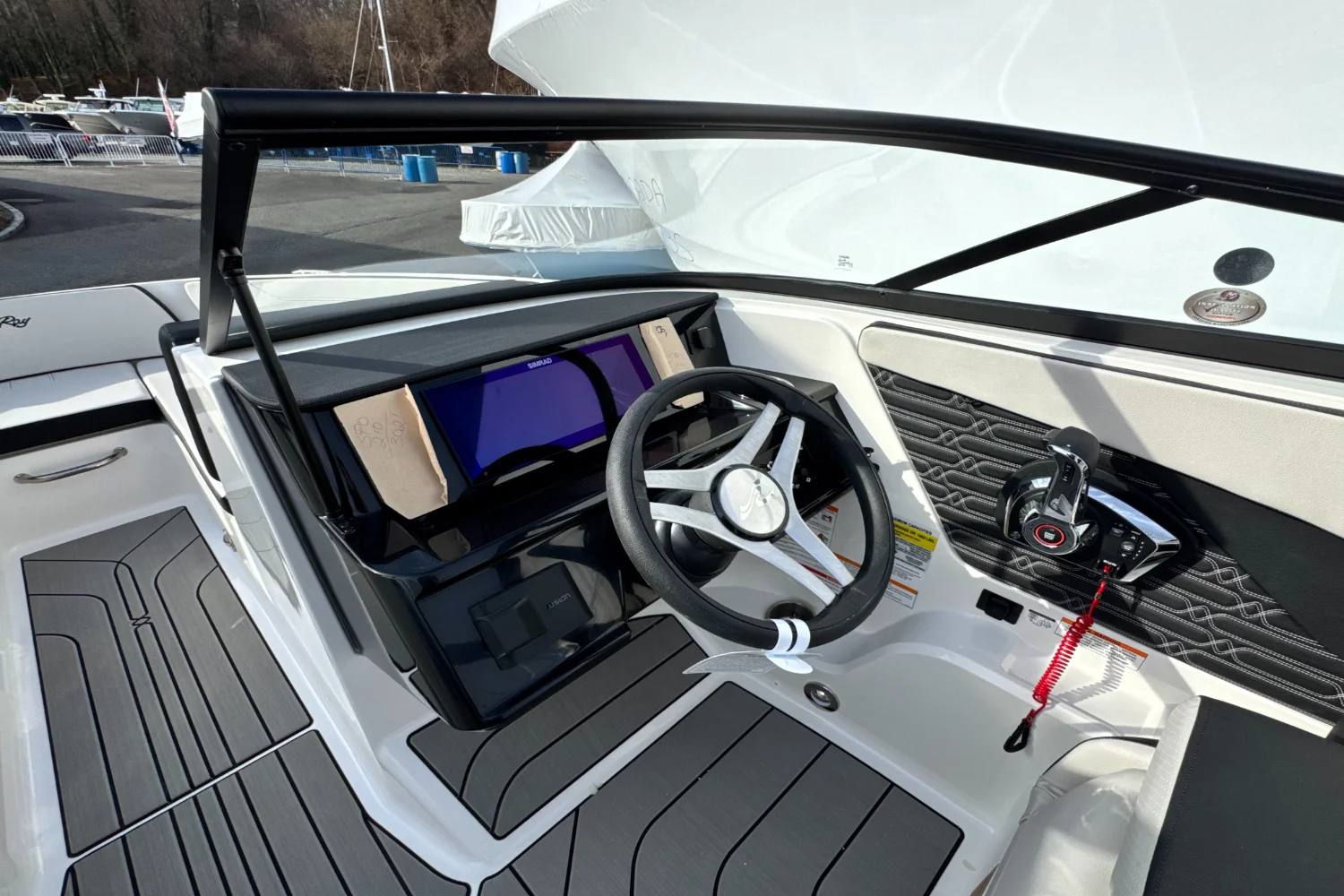 2026 Sea Ray SPX 210 Outboard Image Thumbnail #27