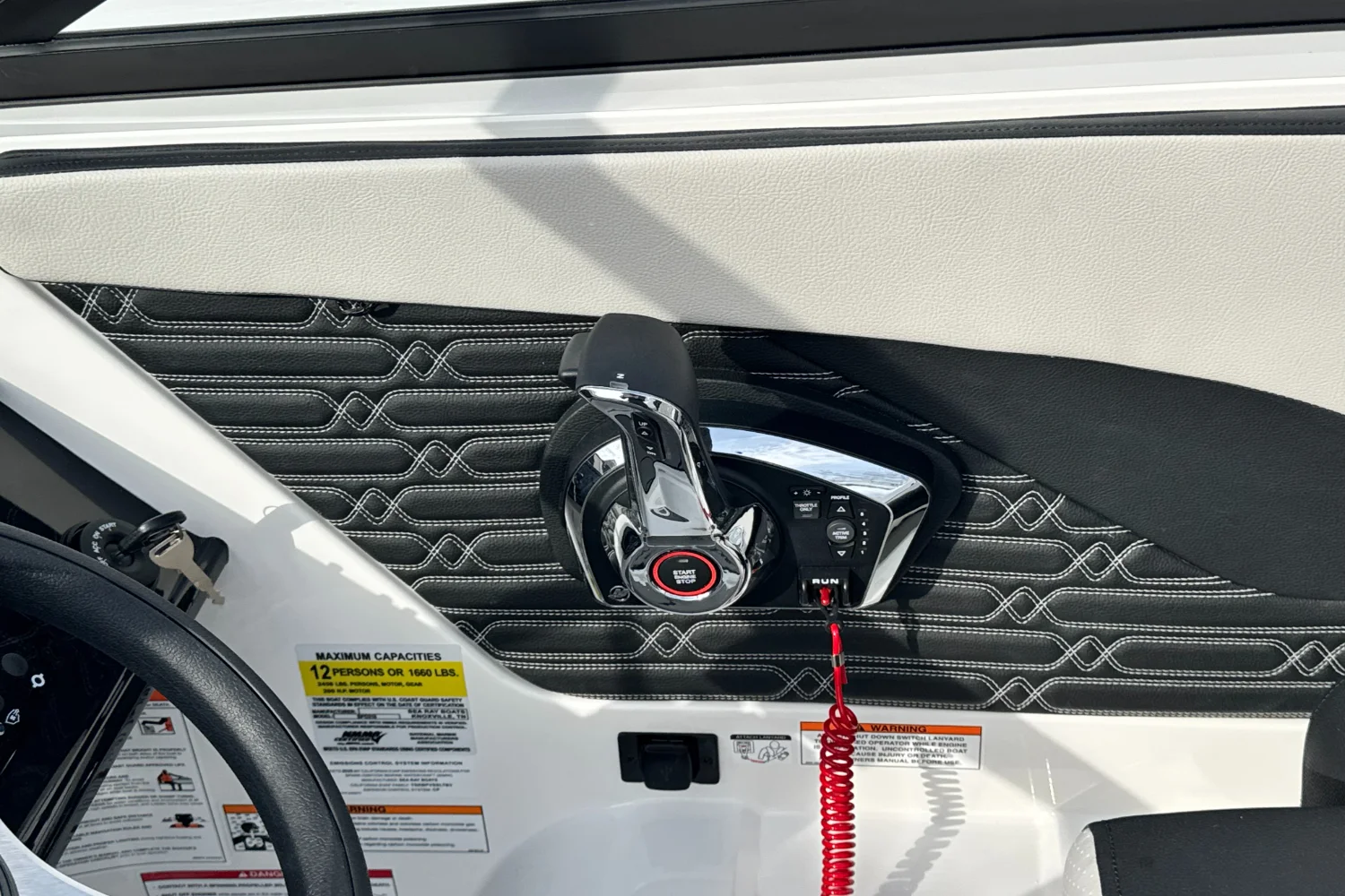 2026 Sea Ray SPX 210 Outboard Image Thumbnail #29