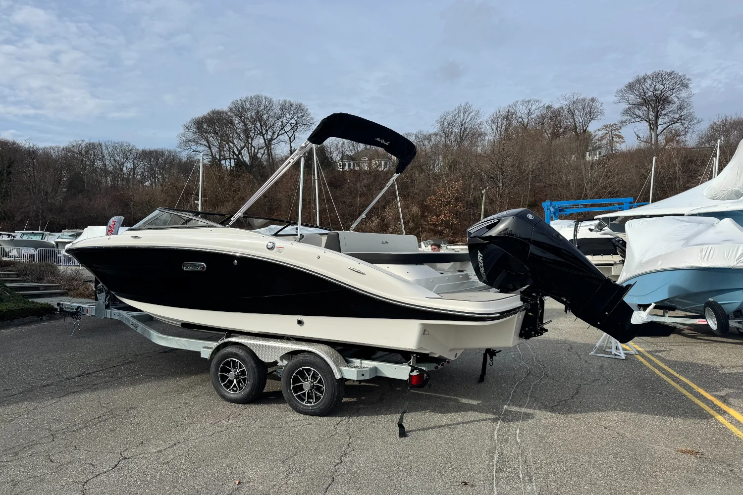 2026 Sea Ray SPX 210 Outboard Image Thumbnail #2