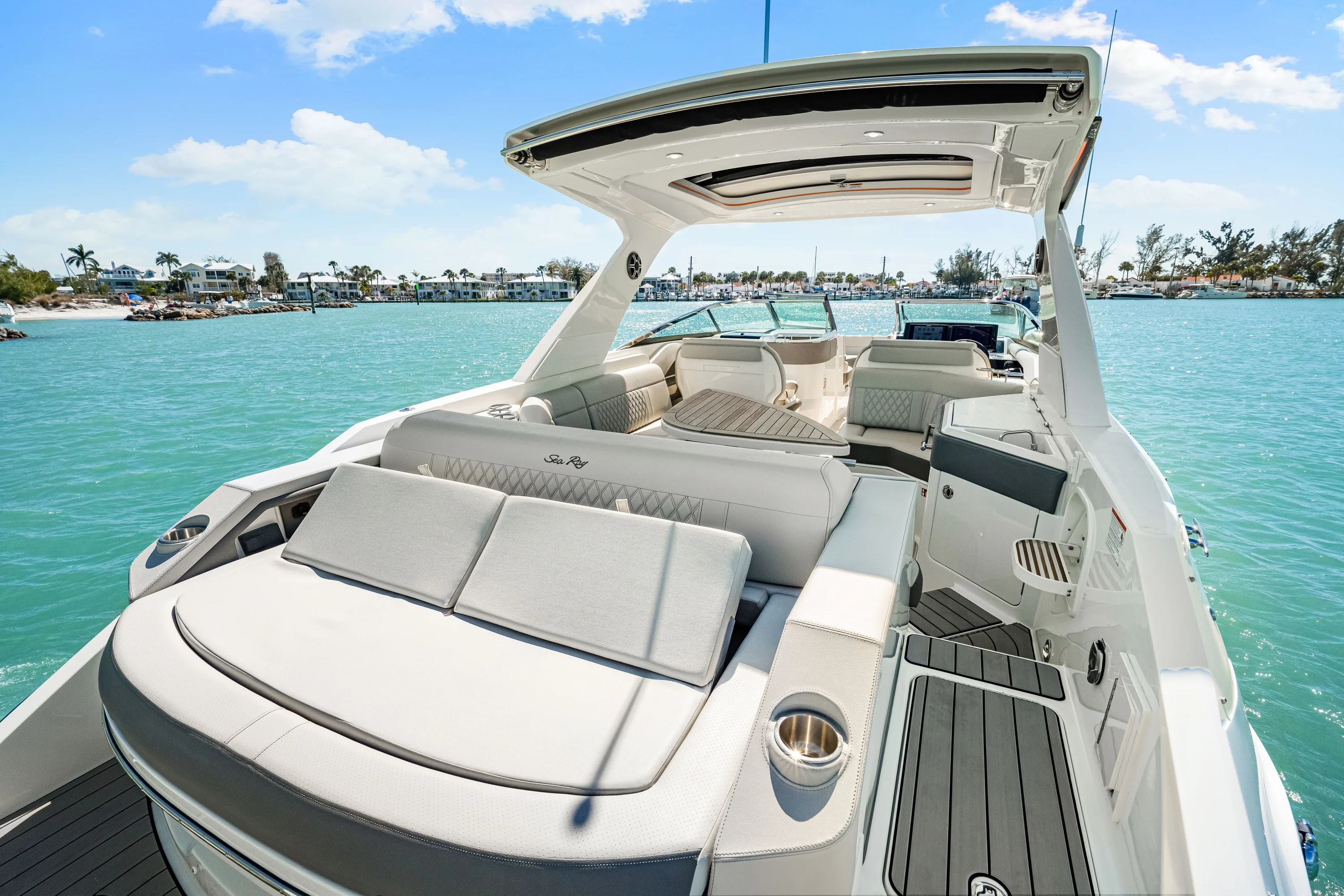 2026 Sea Ray SLX 310 Outboard Image Thumbnail #13