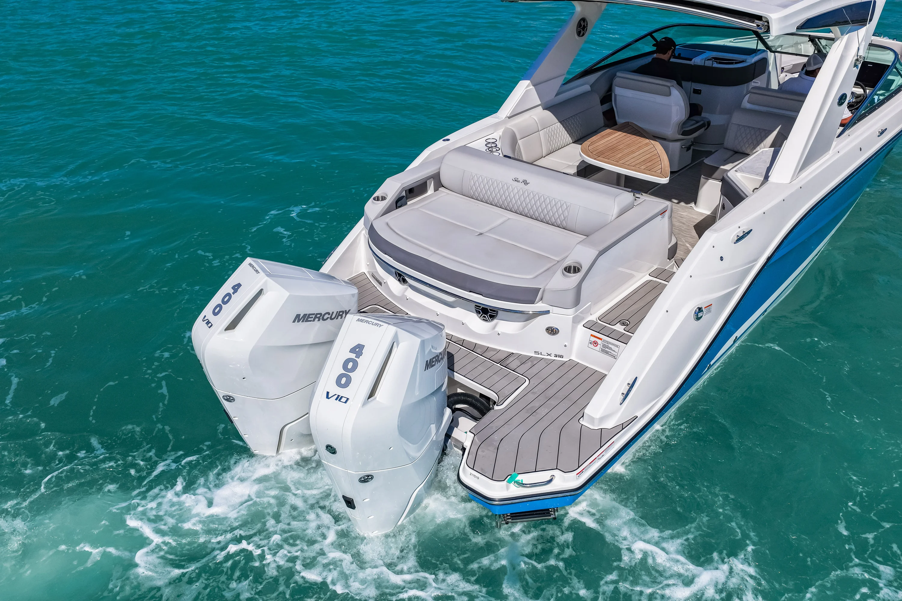 2026 Sea Ray SLX 310 Outboard Image Thumbnail #27