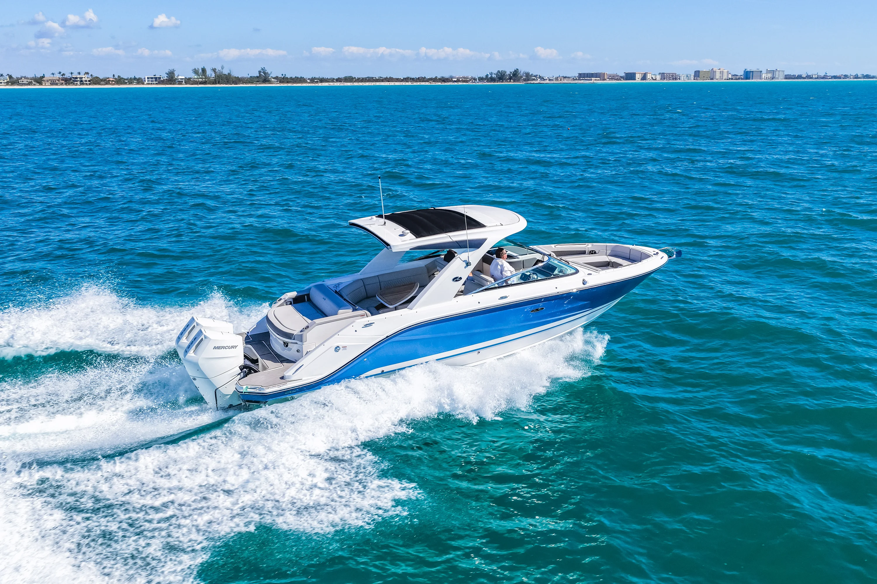 2026 Sea Ray SLX 310 Outboard Image Thumbnail #40