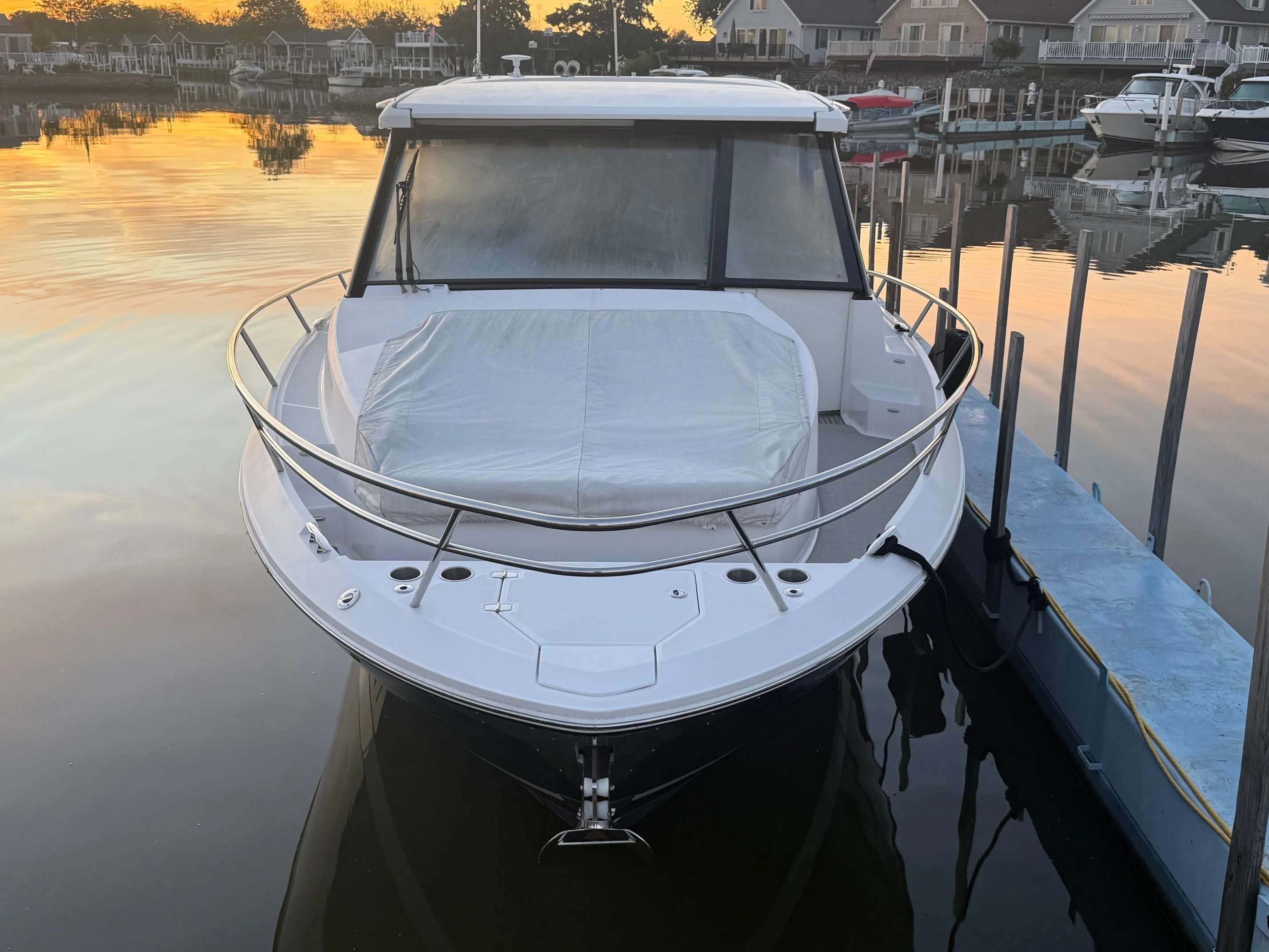 2022 Regal 36 Grande Coupe Image Thumbnail #2