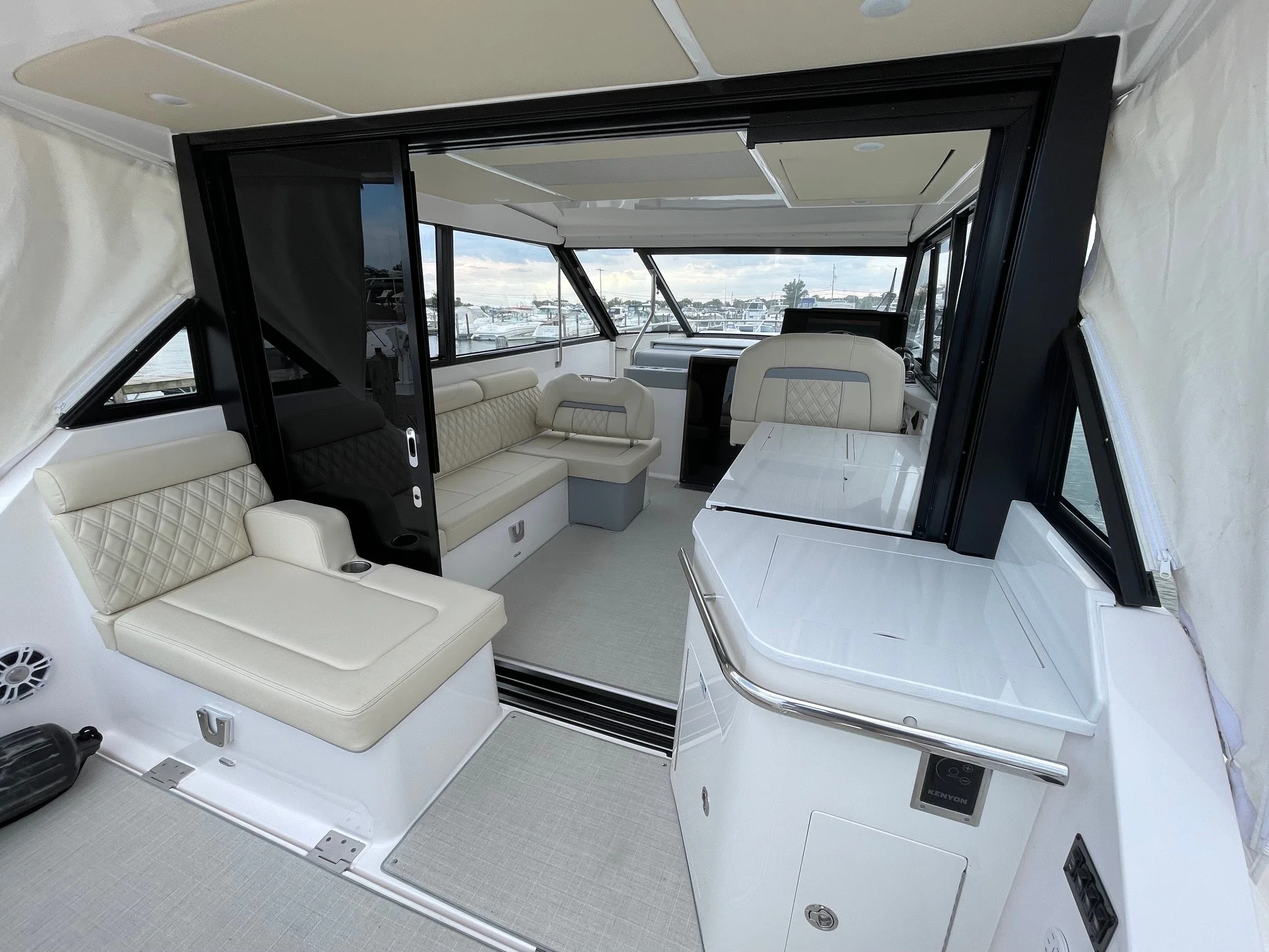 2022 Regal 36 Grande Coupe Image Thumbnail #19