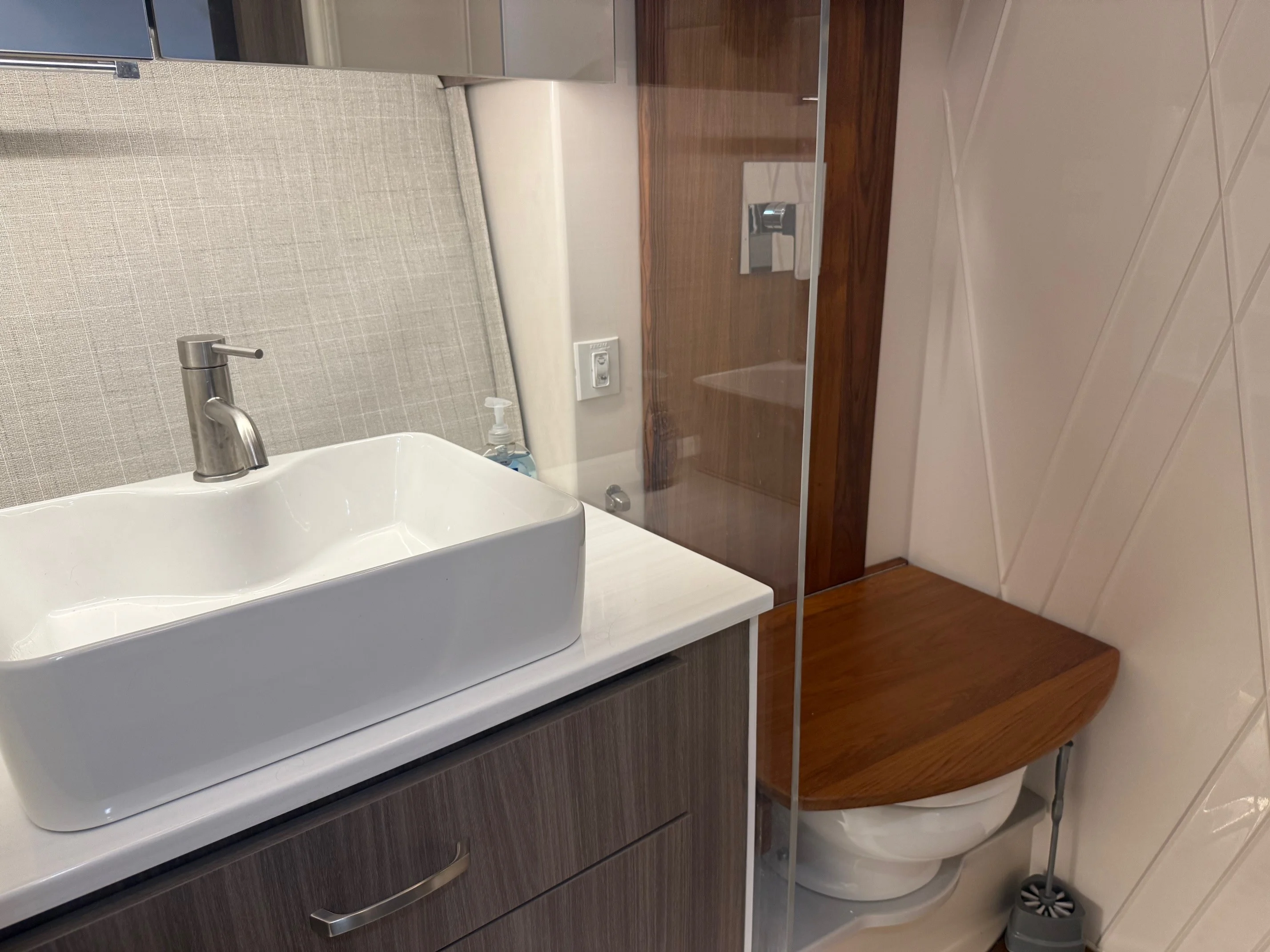 2022 Regal 36 Grande Coupe Image Thumbnail #23