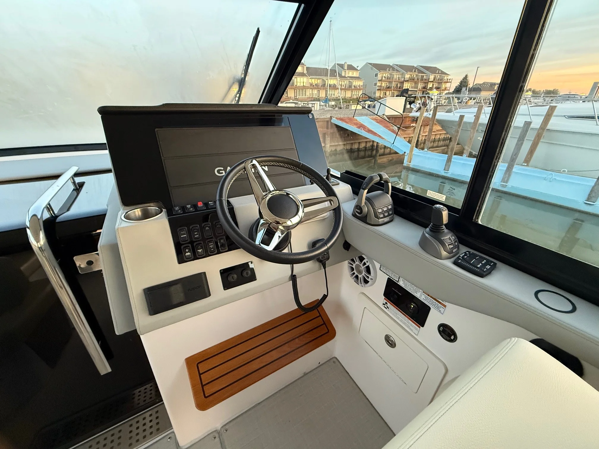 2022 Regal 36 Grande Coupe Image Thumbnail #7