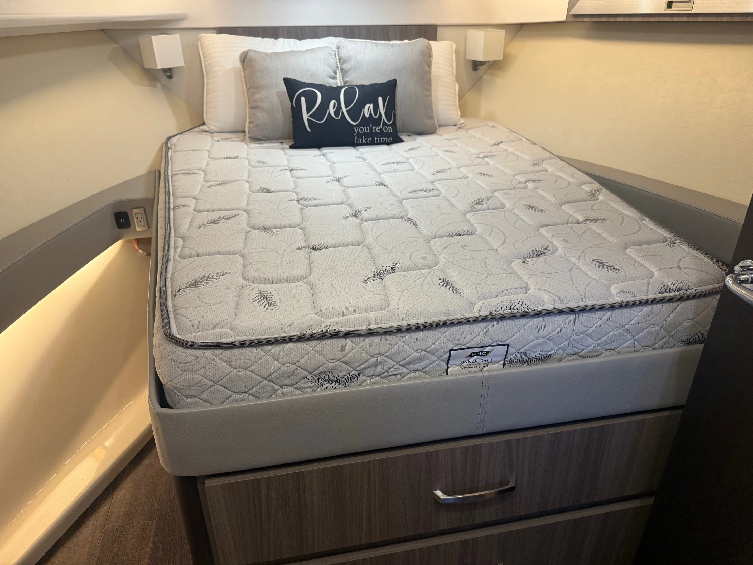 2022 Regal 36 Grande Coupe Image Thumbnail #29