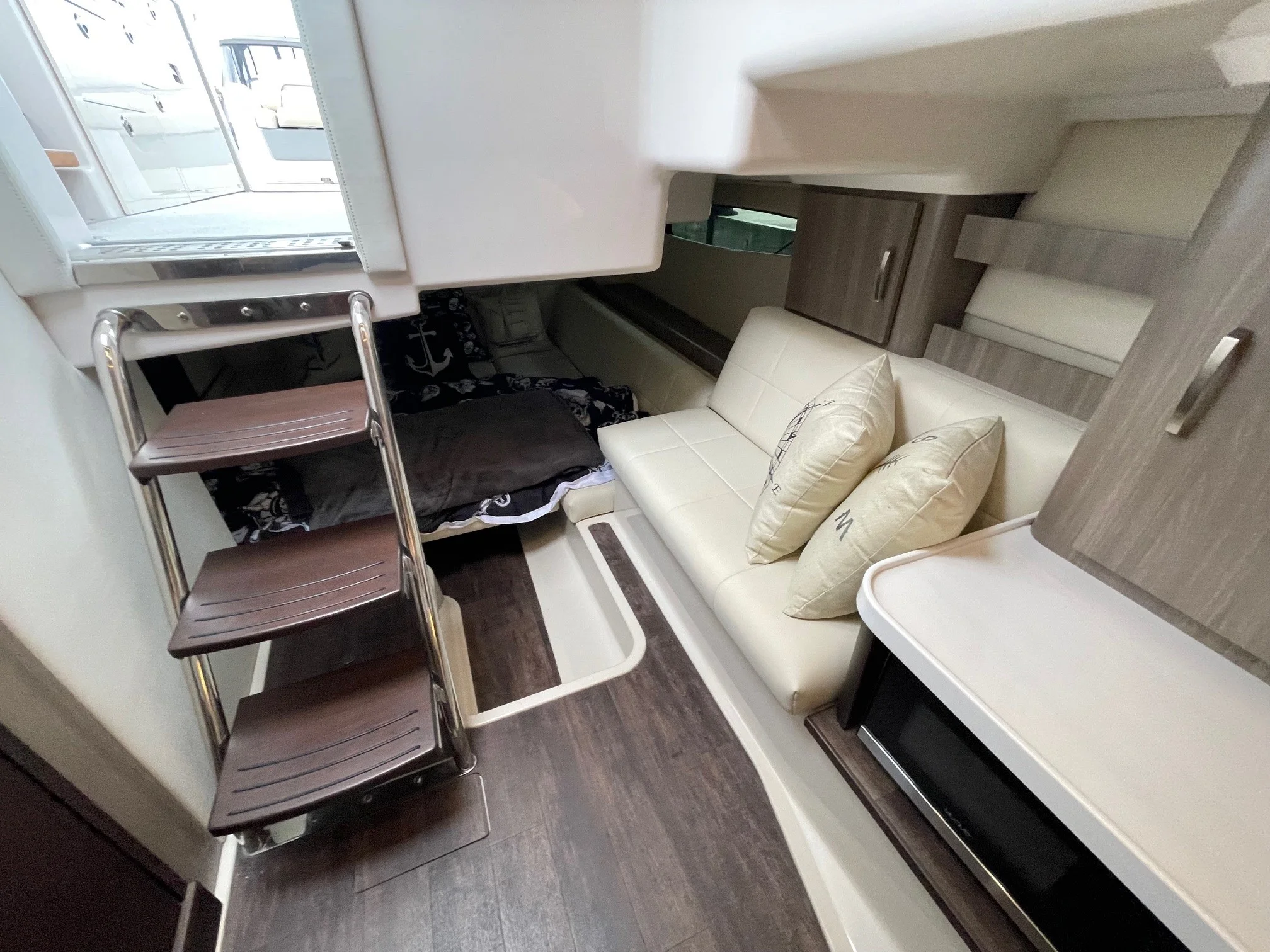 2022 Regal 36 Grande Coupe Image Thumbnail #25