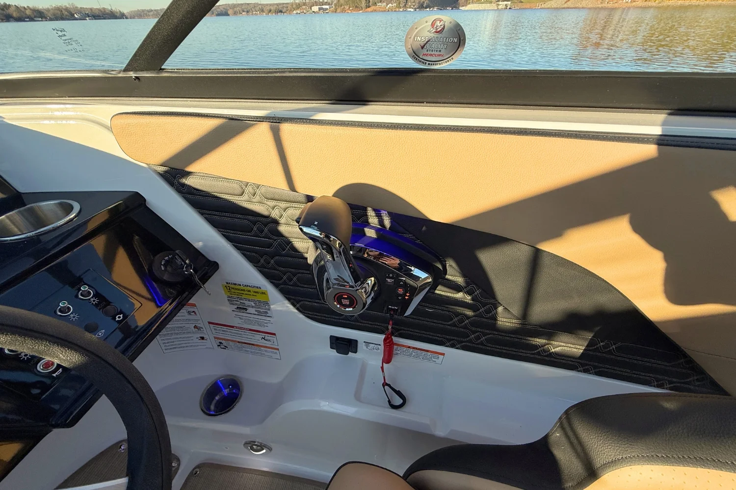 2026 Sea Ray SPX 210 Outboard Image Thumbnail #26