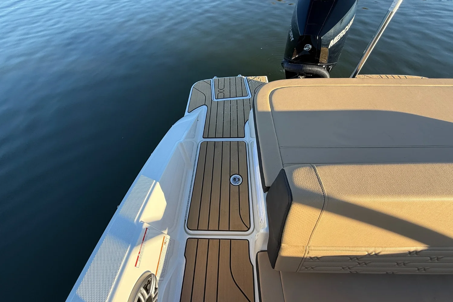 2026 Sea Ray SPX 210 Outboard Image Thumbnail #10