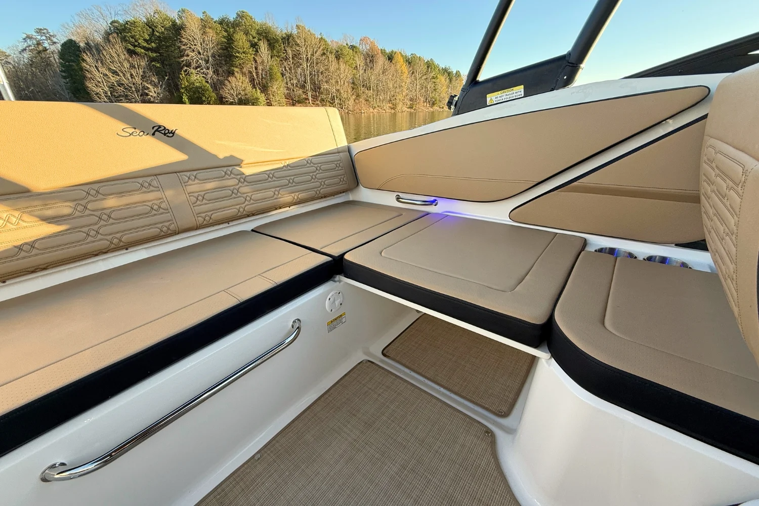 2026 Sea Ray SPX 210 Outboard Image Thumbnail #14