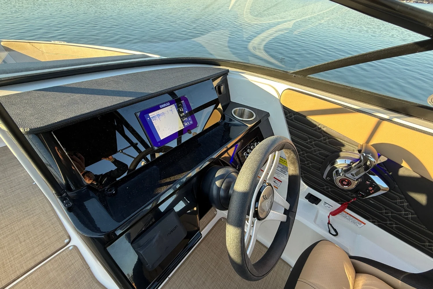 2026 Sea Ray SPX 210 Outboard Image Thumbnail #24