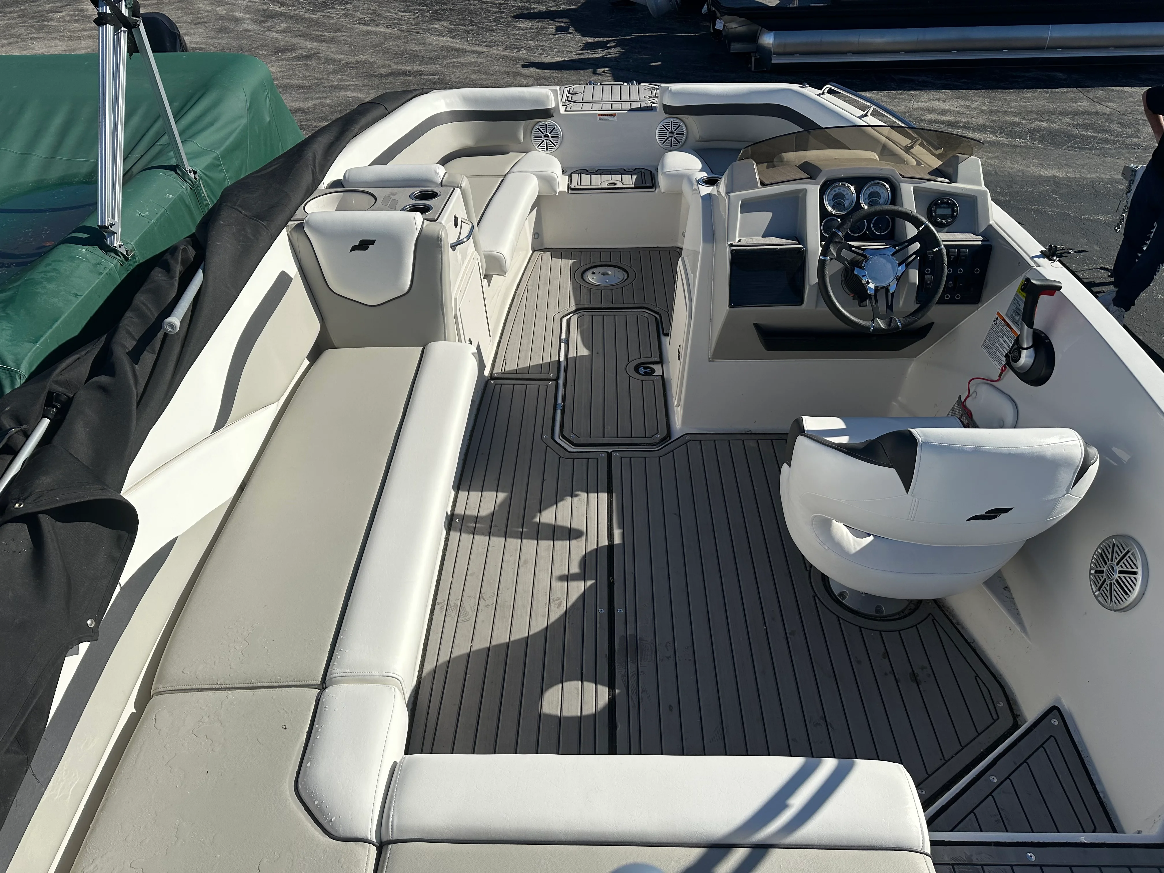 2023 Starcraft 211 SVX Image Thumbnail #9