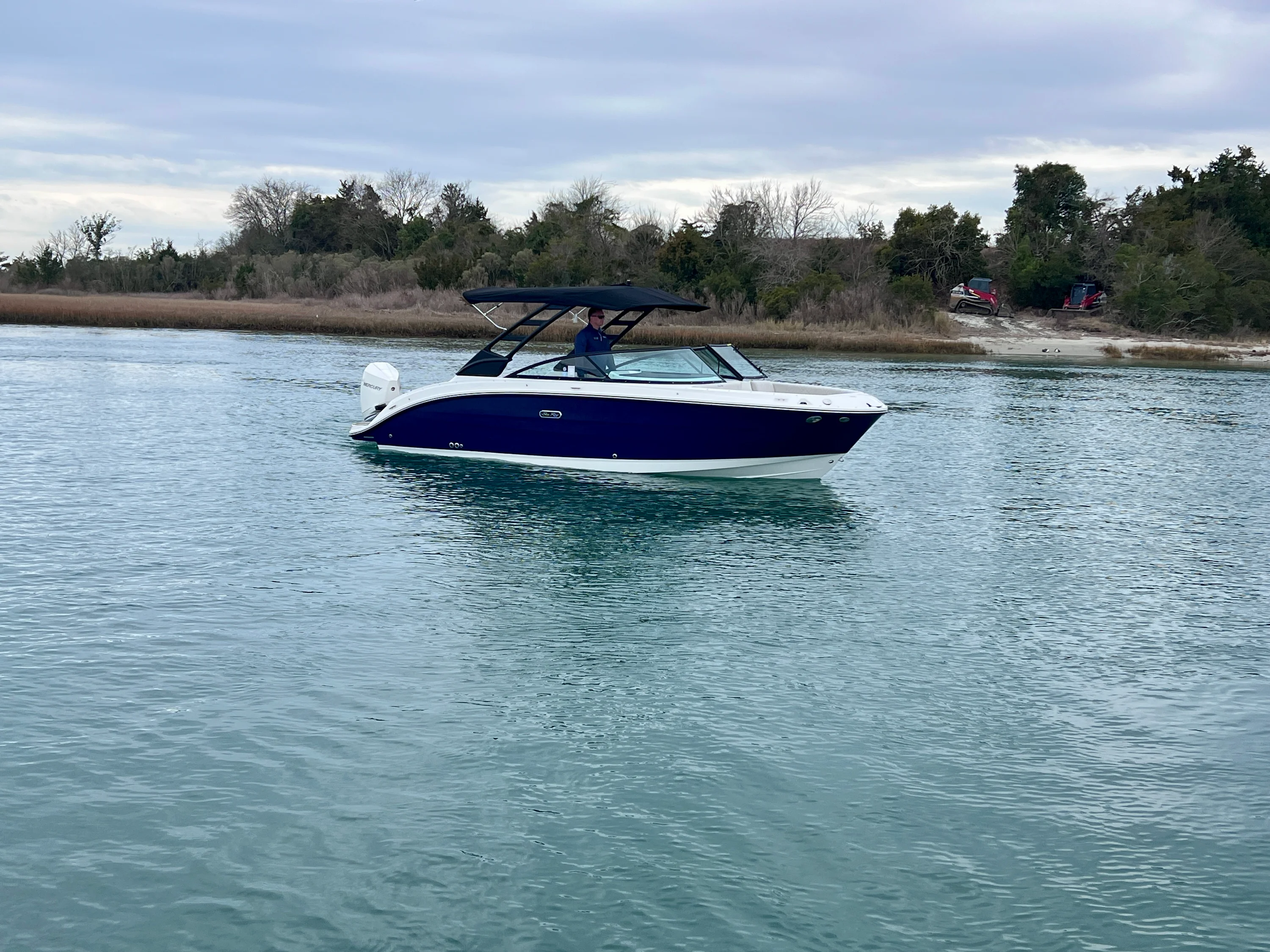 2026 Sea Ray SDX 250 Outboard Image Thumbnail #0