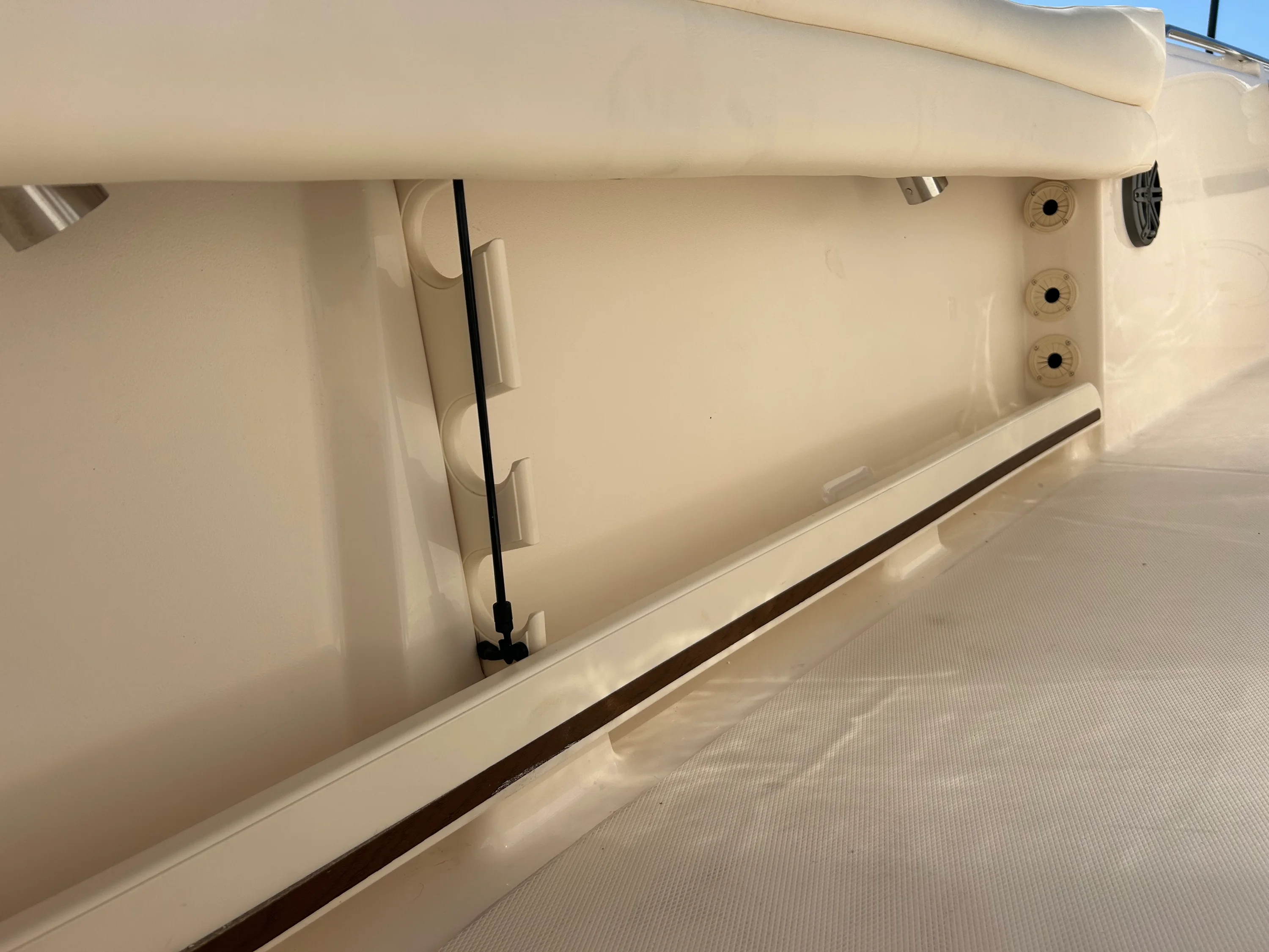 2026 Grady-White Fisherman 216 Image Thumbnail #17