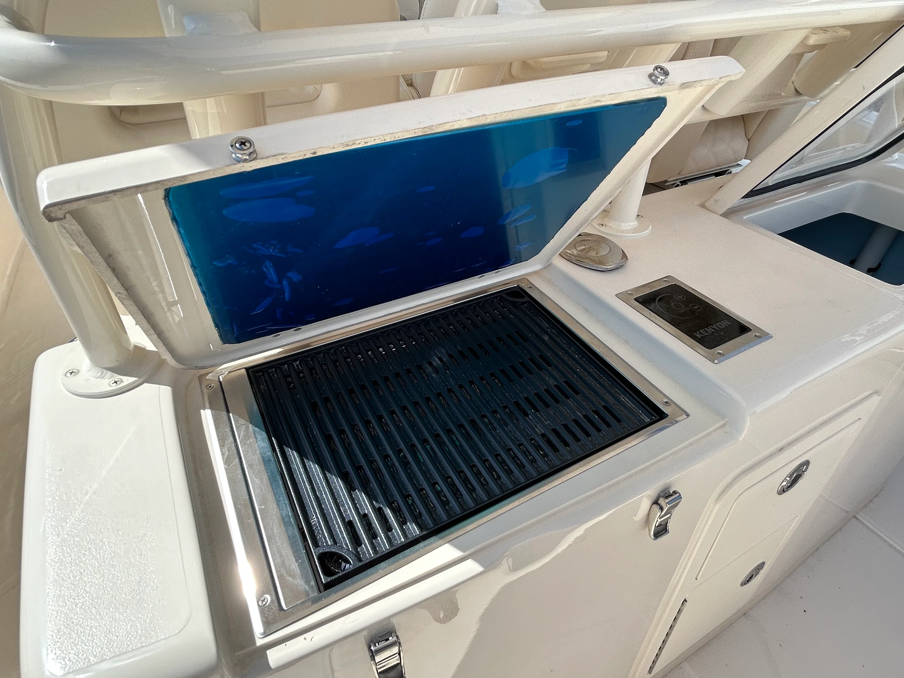 2026 Grady-White Canyon 336 Image Thumbnail #15