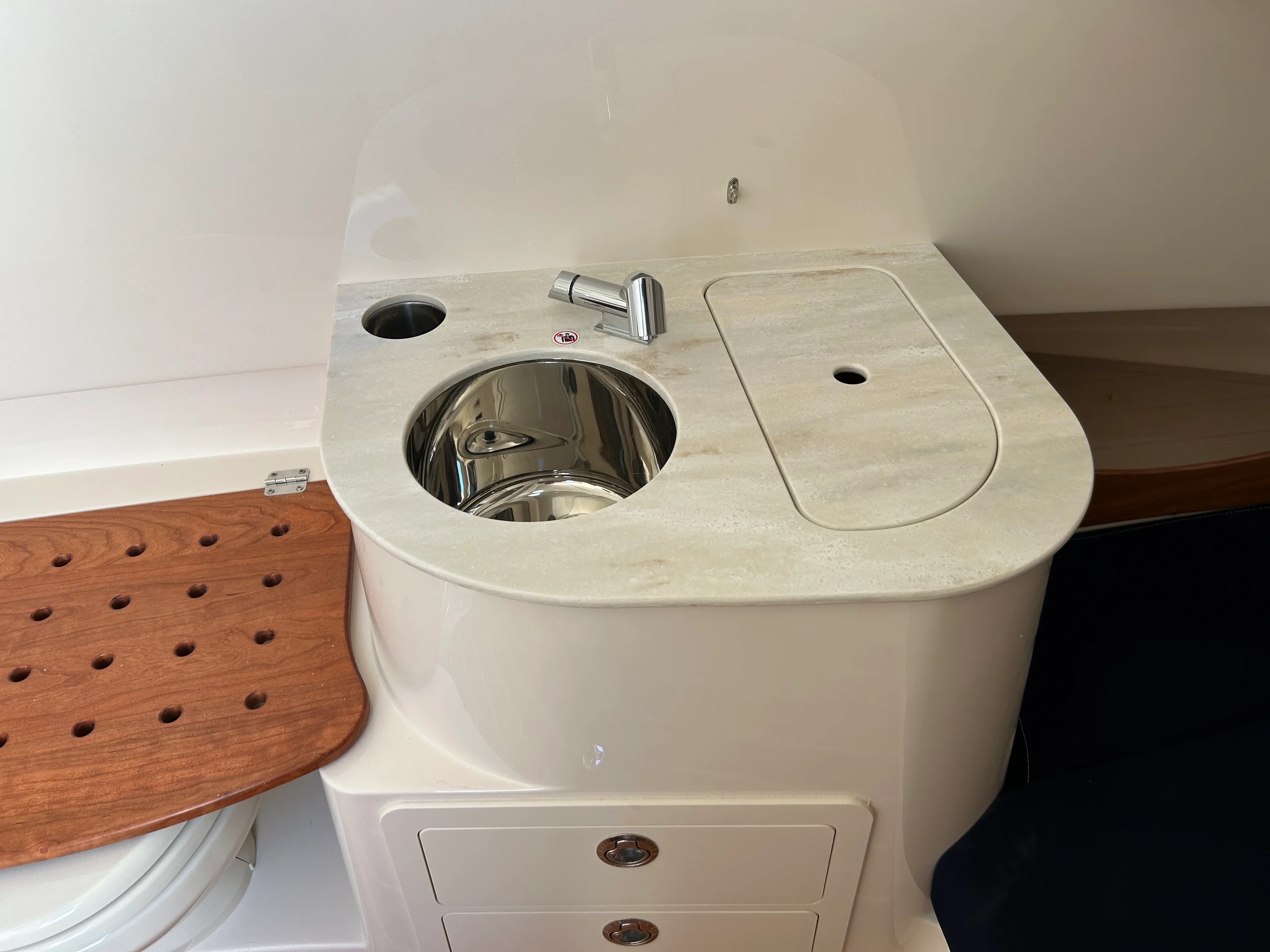 2026 Grady-White Canyon 336 Image Thumbnail #28