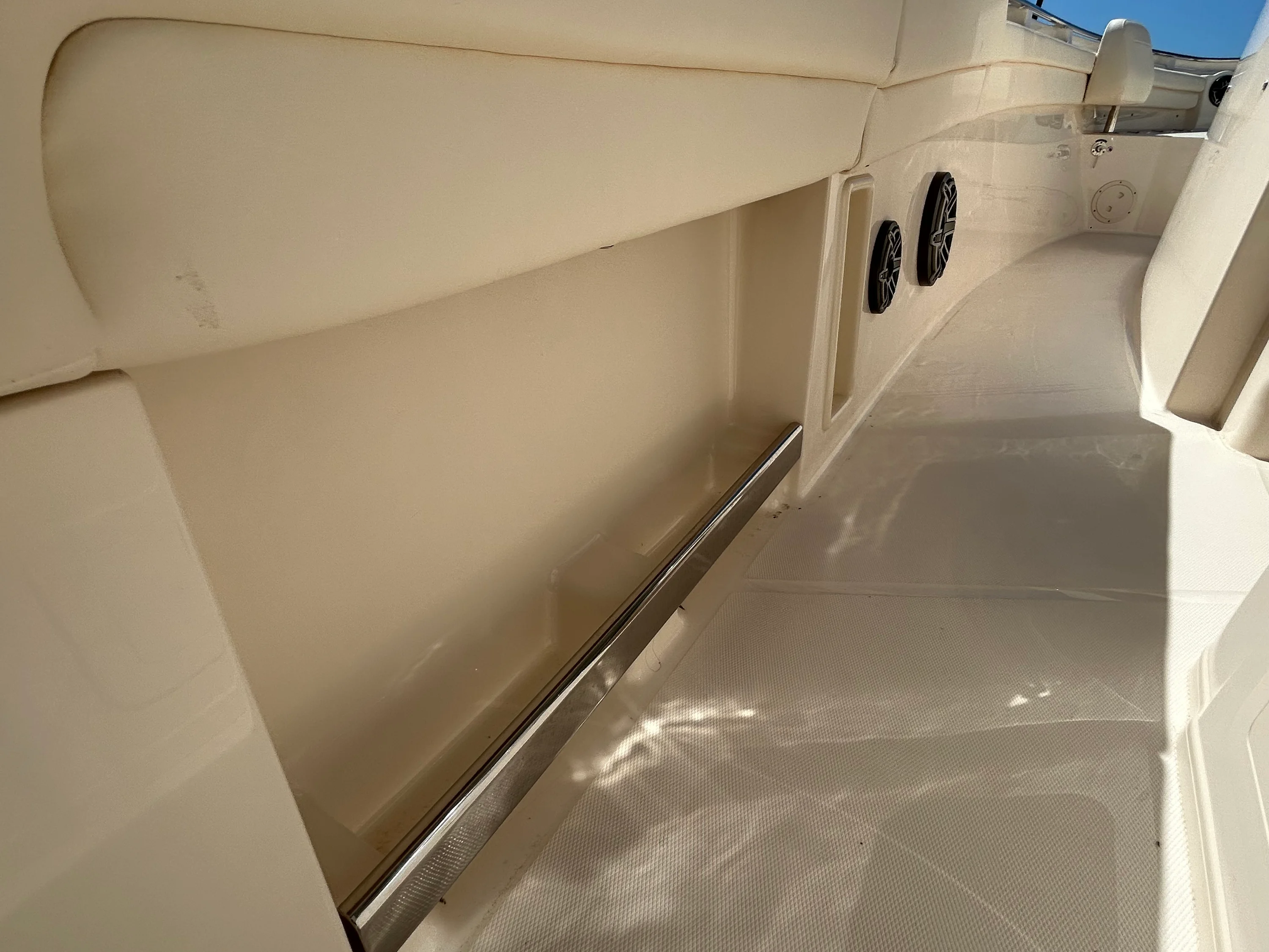 2026 Grady-White Canyon 336 Image Thumbnail #19