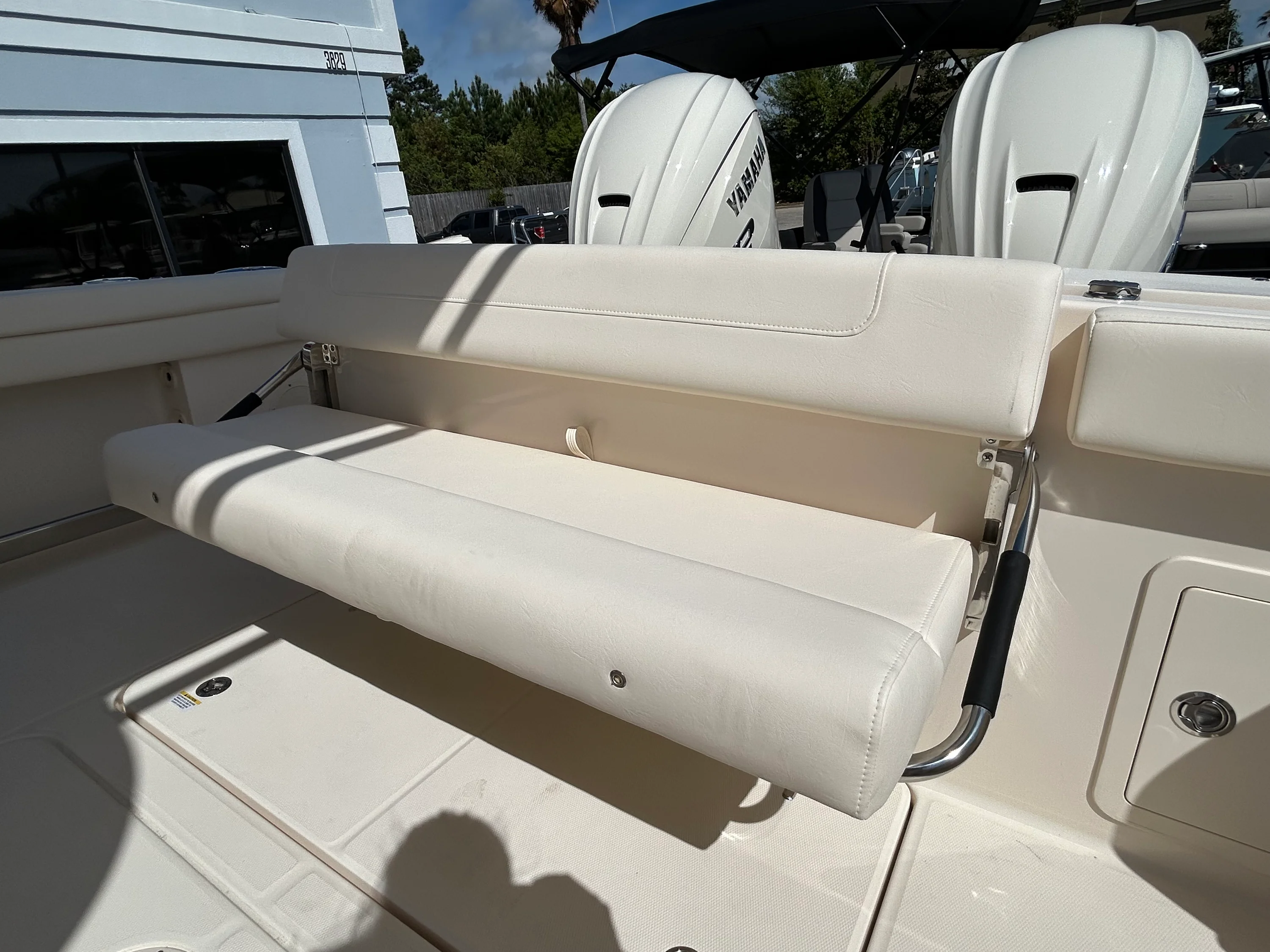 2026 Grady-White Canyon 336 Image Thumbnail #12