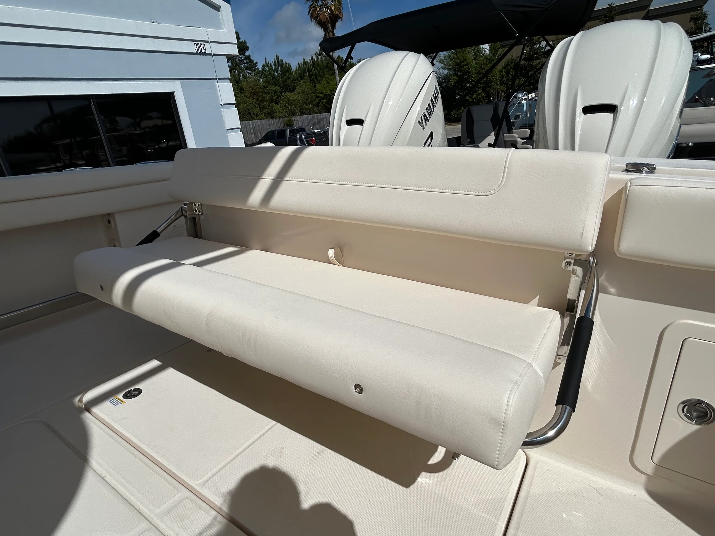 2026 Grady-White Canyon 336 Image Thumbnail #13