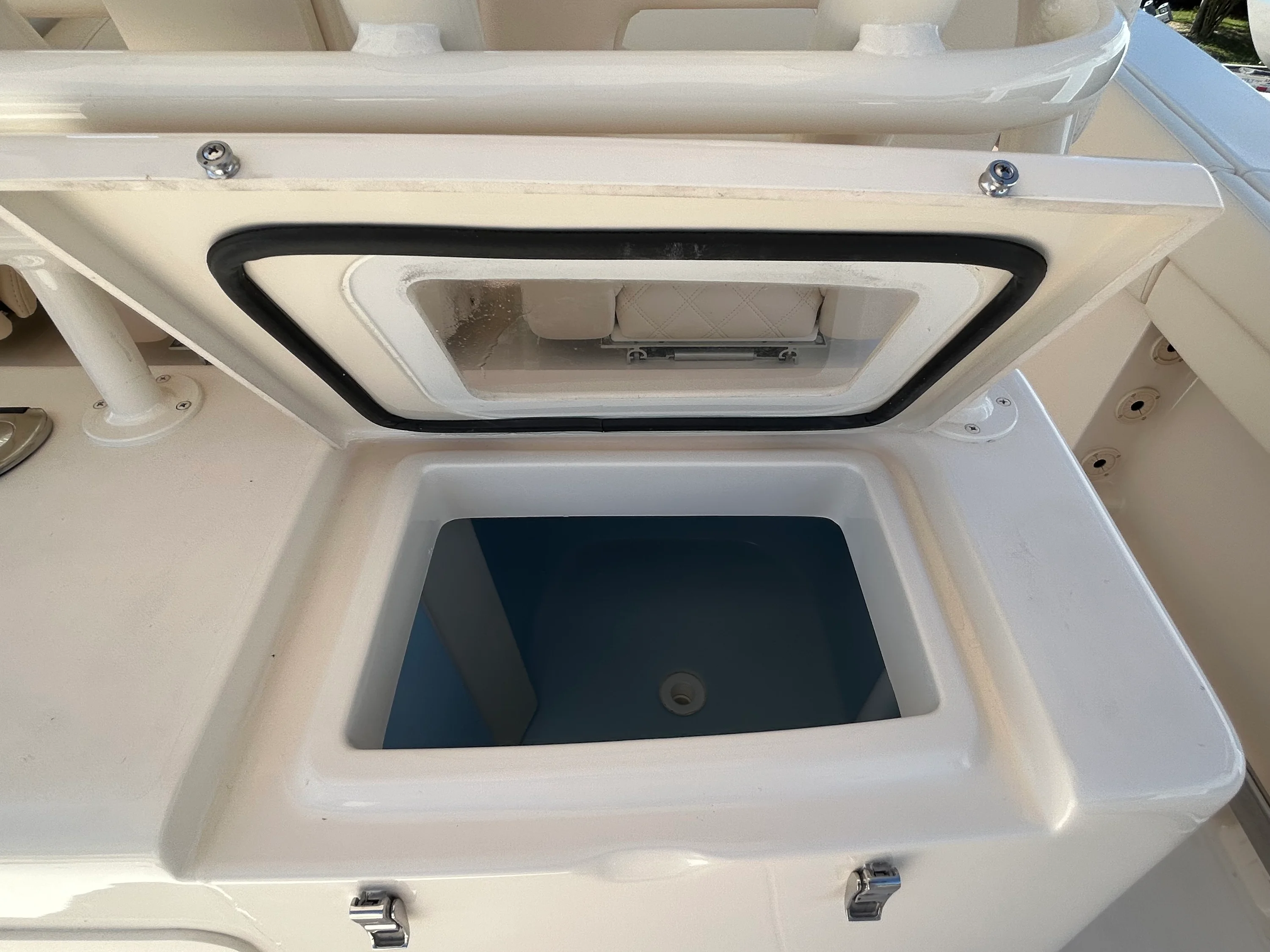 2026 Grady-White Canyon 336 Image Thumbnail #14