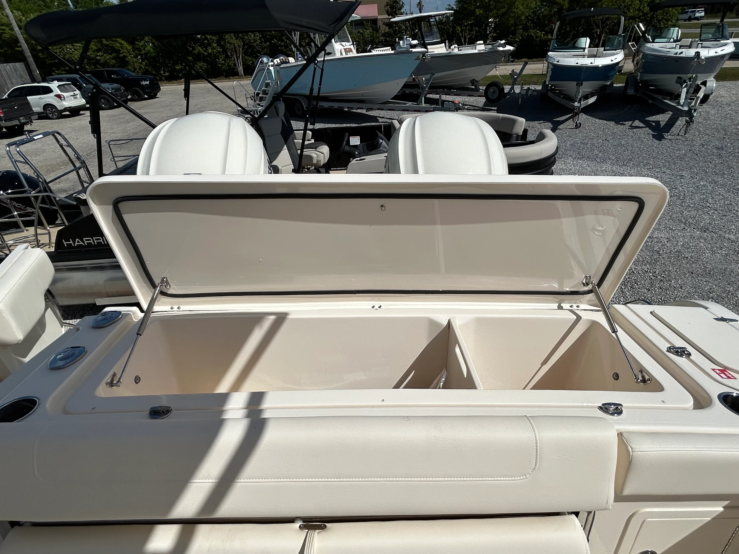 2026 Grady-White Canyon 336 Image Thumbnail #10