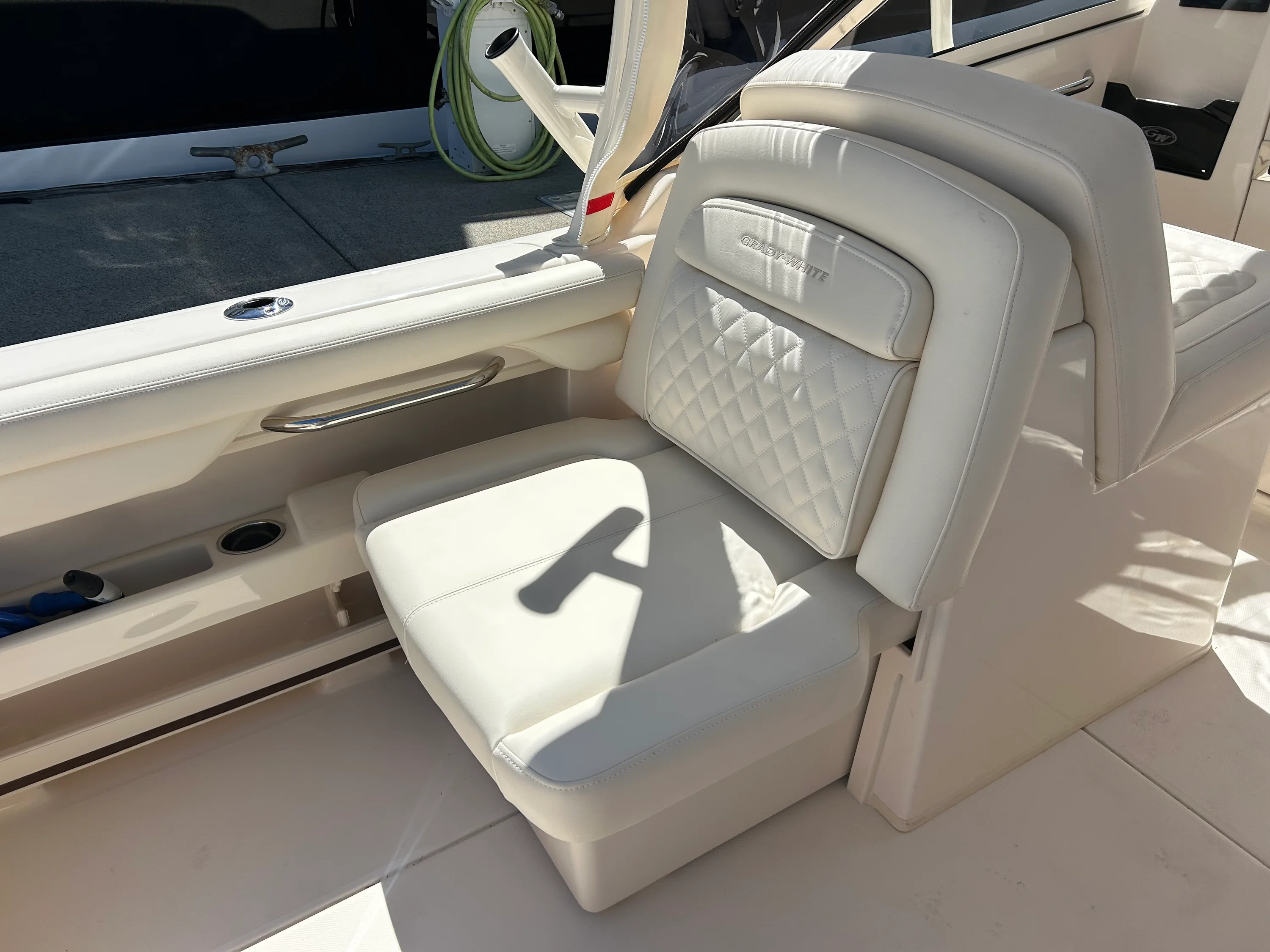 2026 Grady-White Freedom 275 Image Thumbnail #16