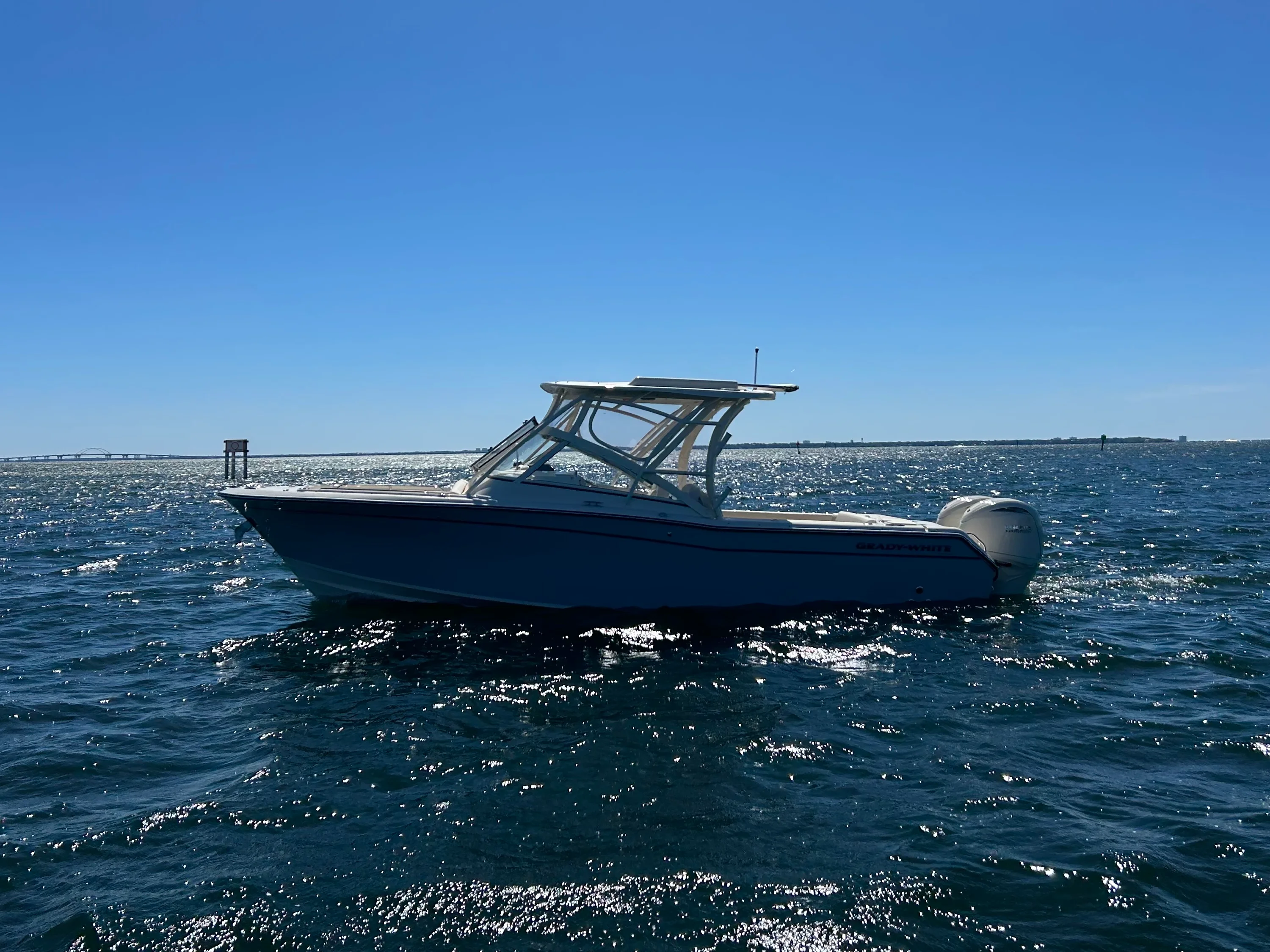 2026 Grady-White Freedom 275 Image Thumbnail #2