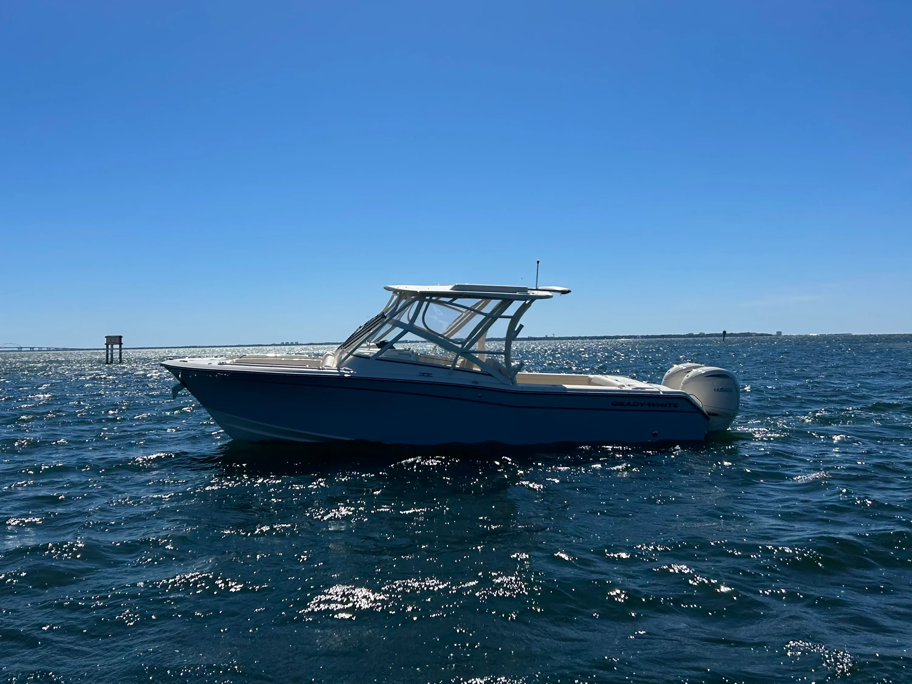 2026 Grady-White Freedom 275 Image Thumbnail #1