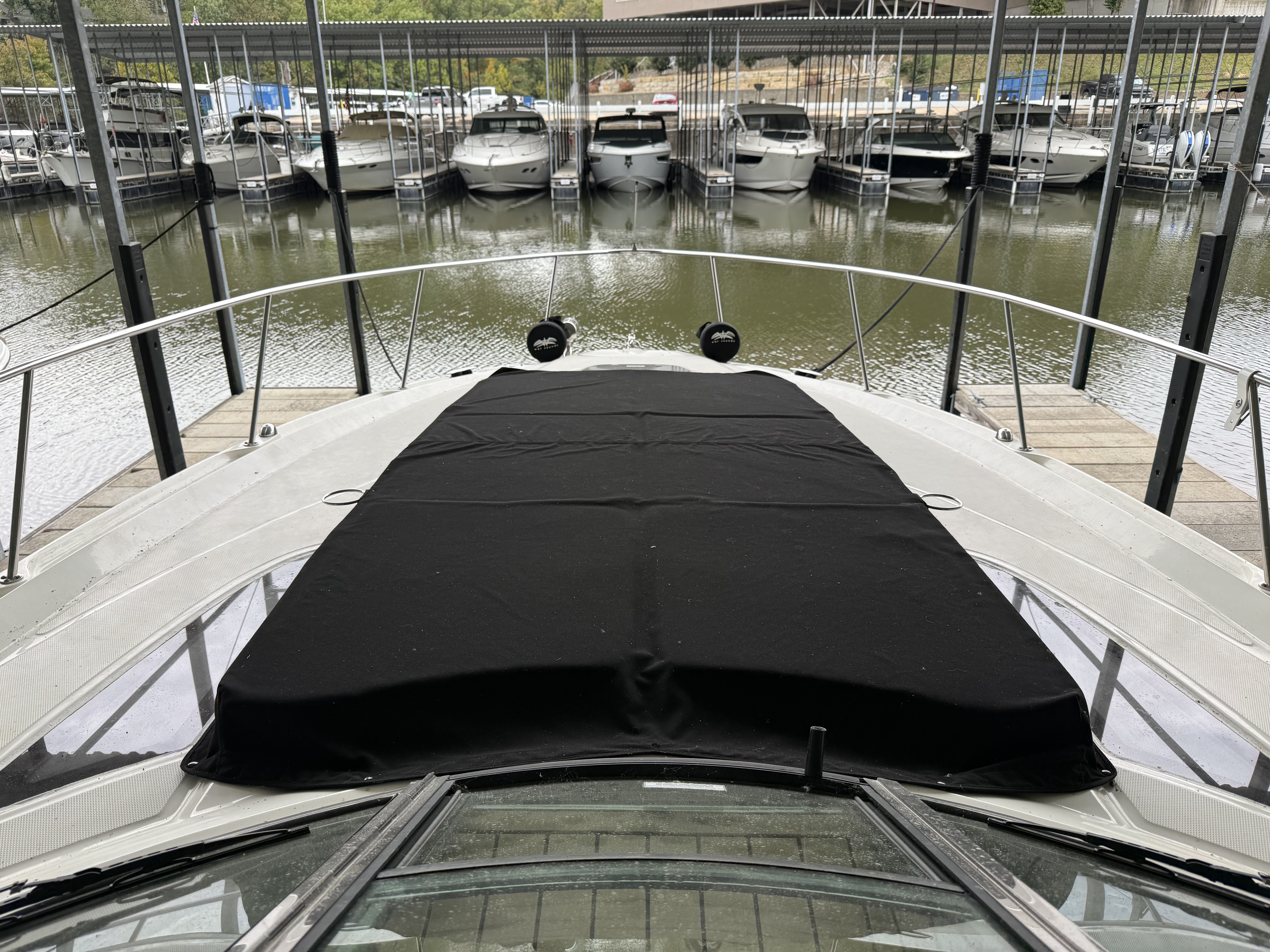 2010 Sea Ray 370 SUNDANCER Image Thumbnail #11