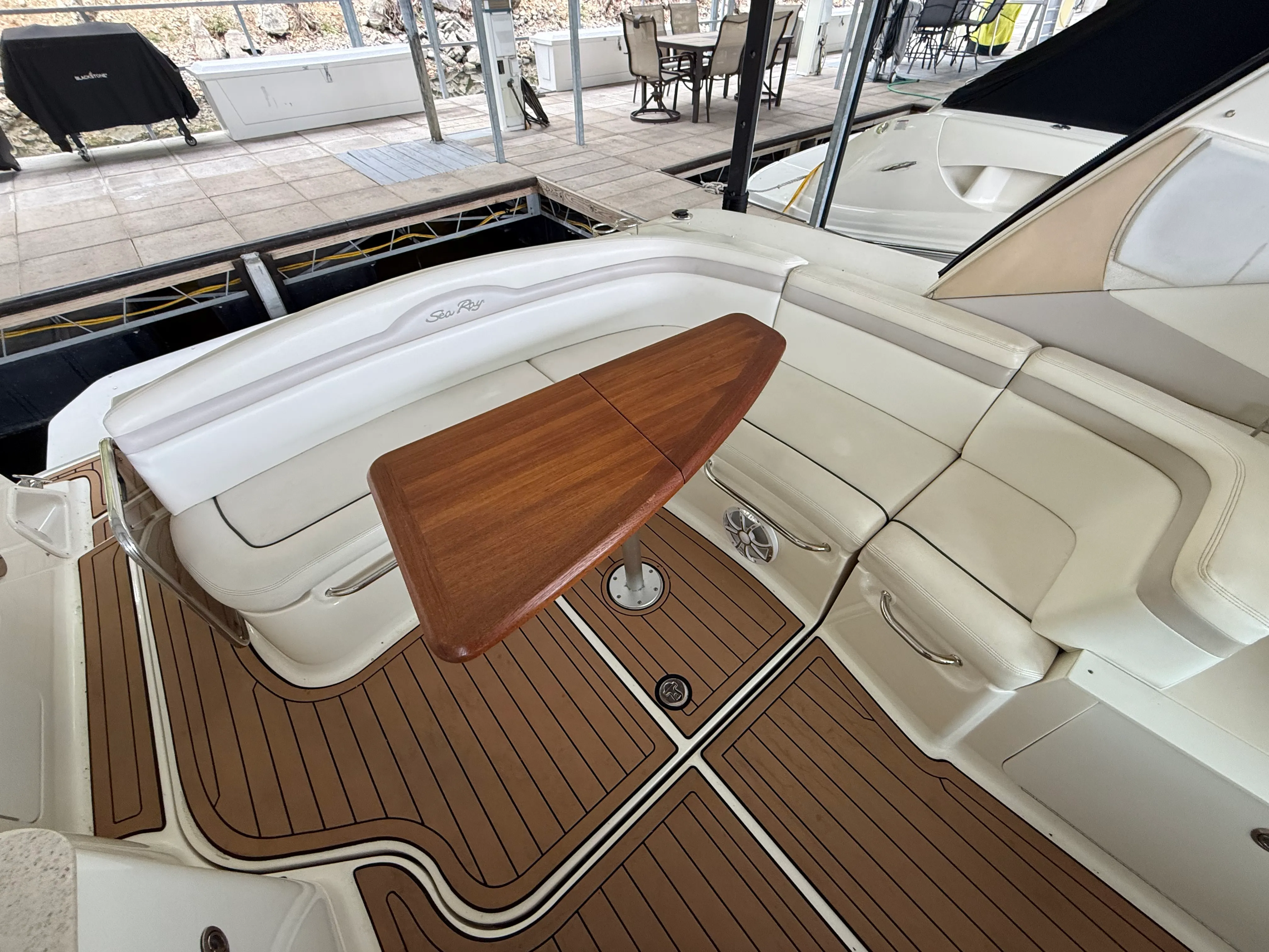 2010 Sea Ray 370 SUNDANCER Image Thumbnail #56