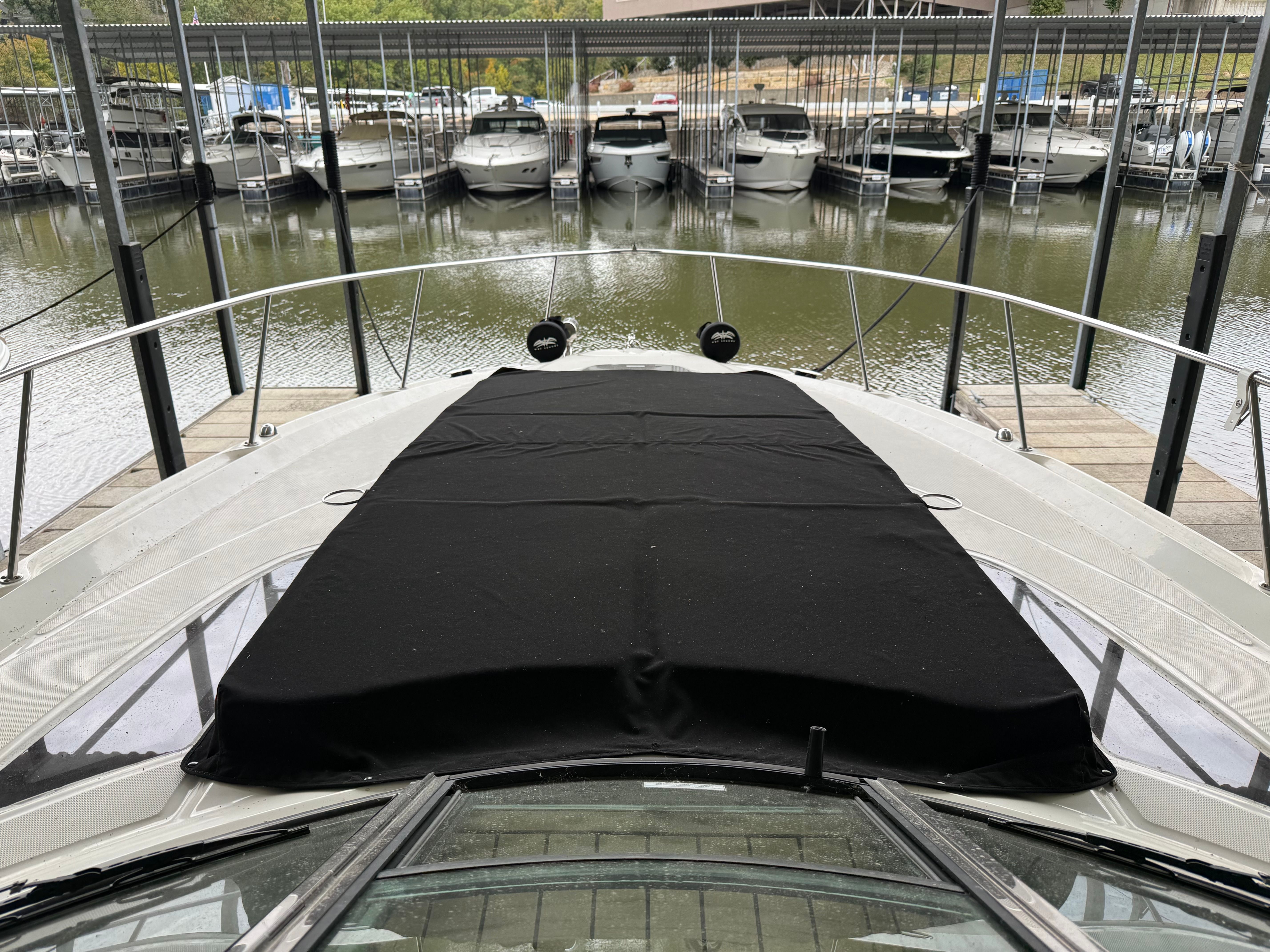 2010 Sea Ray 370 SUNDANCER Image Thumbnail #11