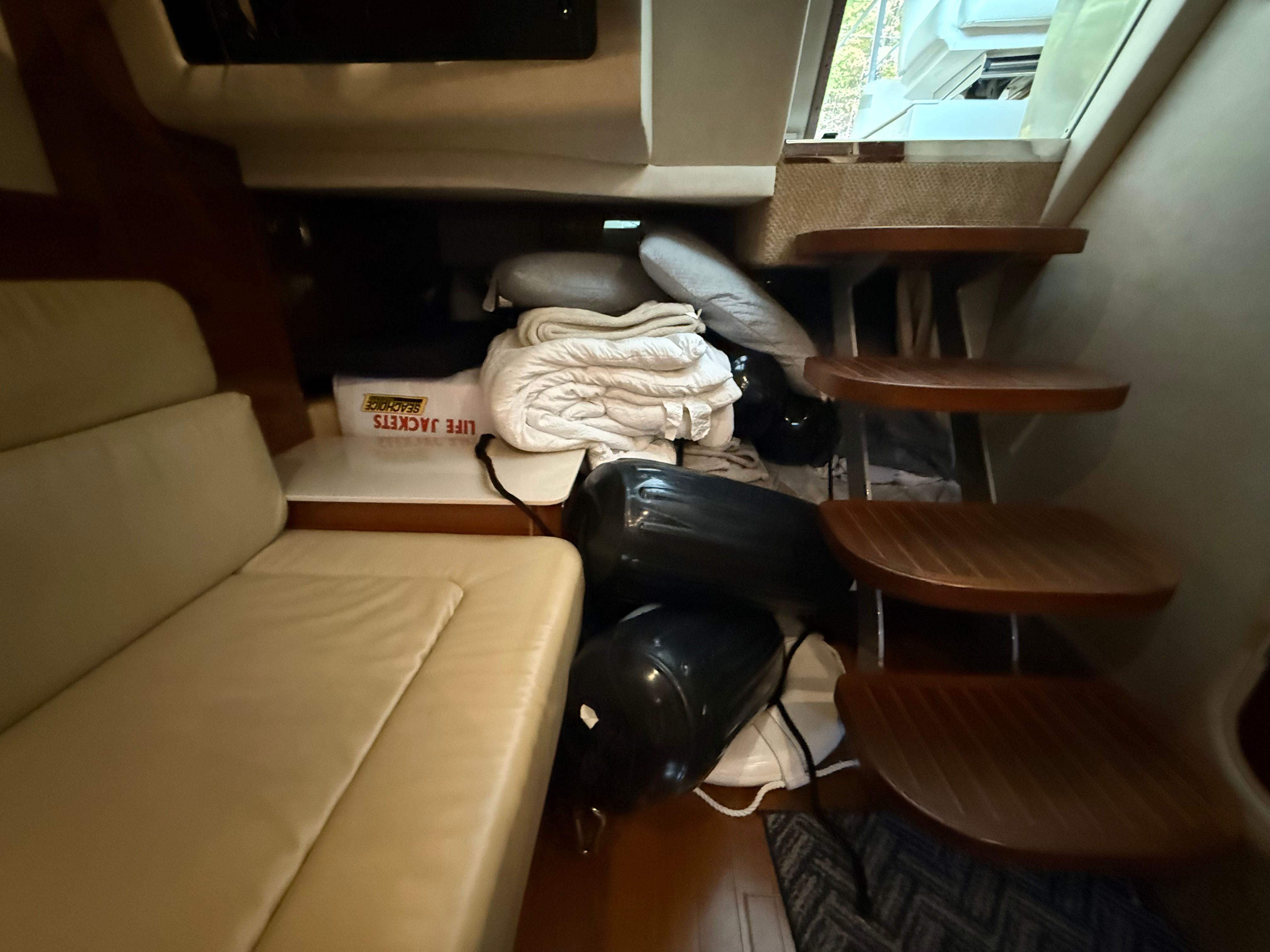 2010 Sea Ray 370 SUNDANCER Image Thumbnail #23