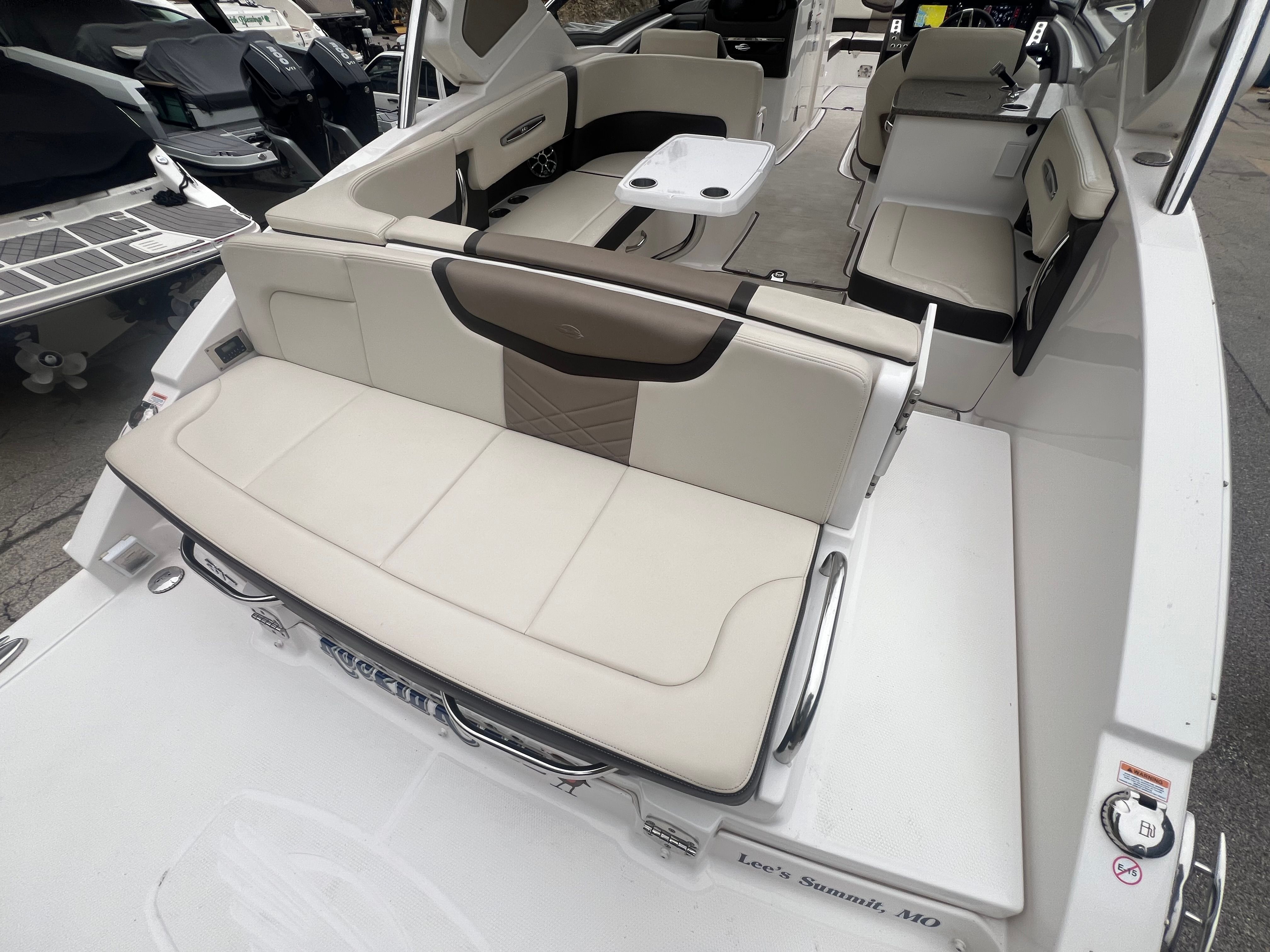 2019 Chaparral 317 SSX Image Thumbnail #14